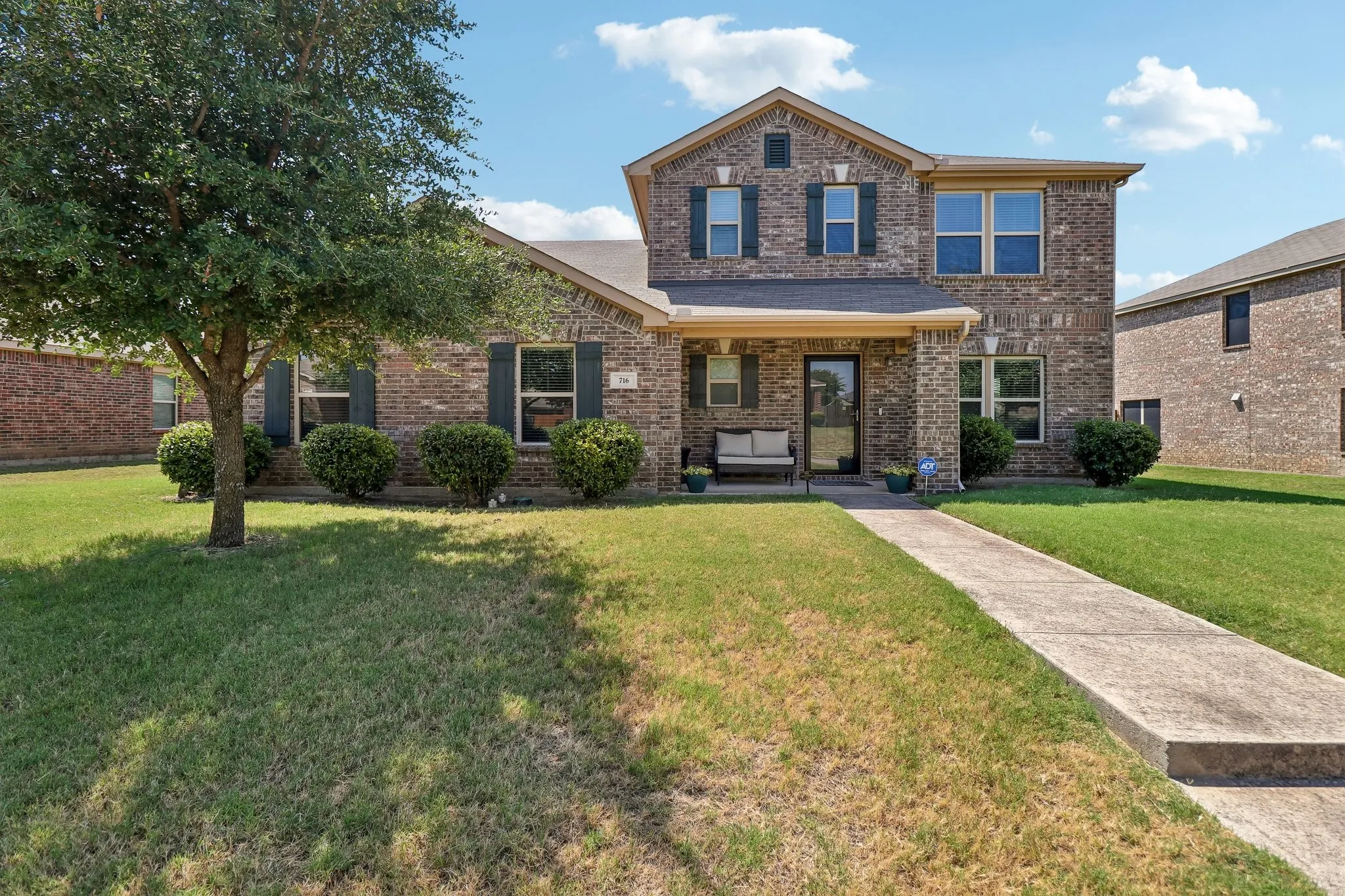 Single Family Residence For Rent in Dallas County , 716 Snowy Orchid Lane, De Soto, Texas 75115, 4 Bedroom, 3 Bathroom, 2 Garage spaces, 2,918 Sqft, built in 2015, mls#21373946, Real Estate Agent in De Soto, Homes For Rent in Dallas county, Homes For Rent in De Soto, Realtor in De Soto Texas, Real Estate Brokerage Independent Realty Texas, Luminita Cordes Realtor