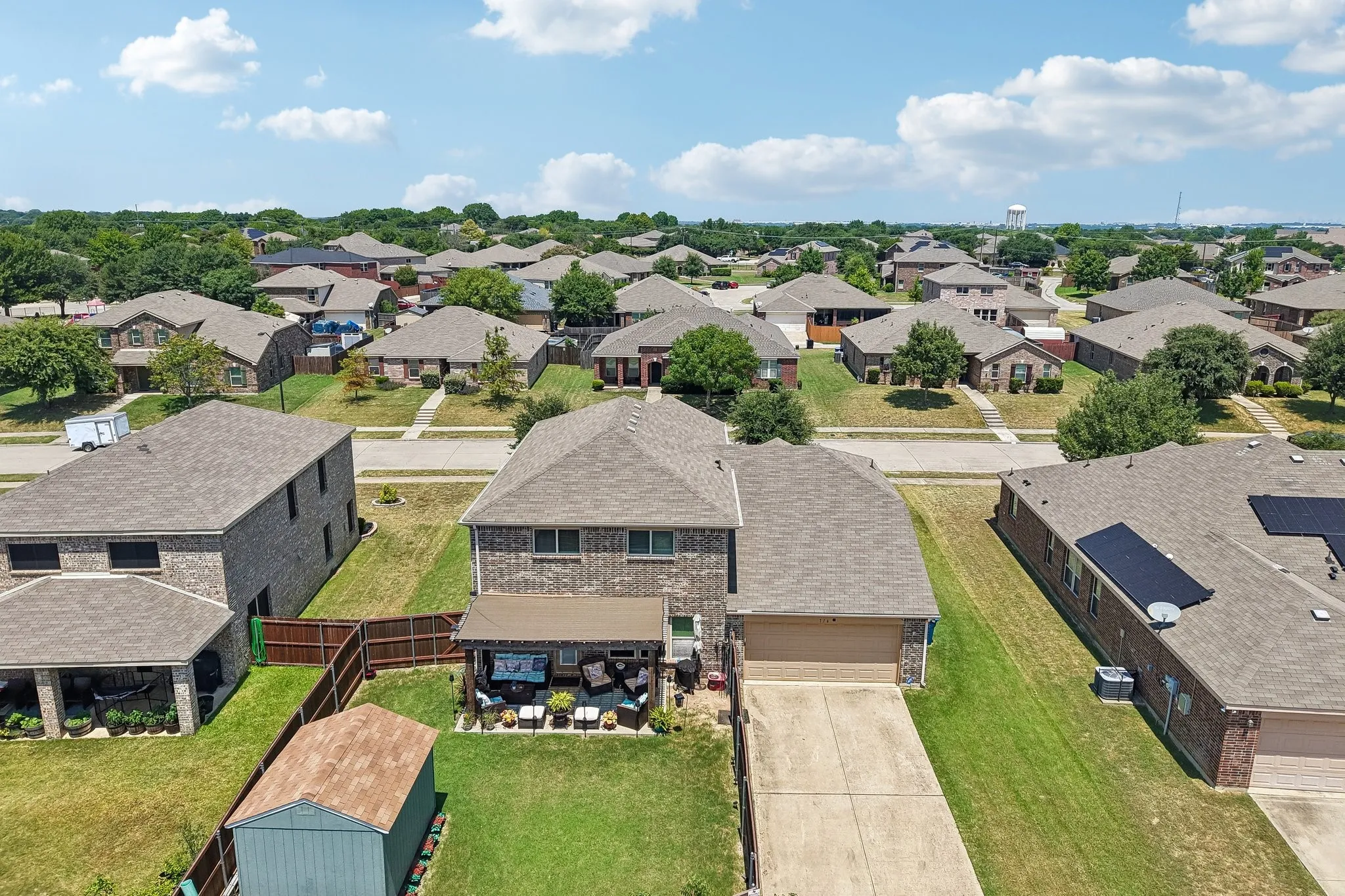 Single Family Residence For Rent in Dallas County , 716 Snowy Orchid Lane, De Soto, Texas 75115, 4 Bedroom, 3 Bathroom, 2 Garage spaces, 2,918 Sqft, built in 2015, mls#21373946, Real Estate Agent in De Soto, Homes For Rent in Dallas county, Homes For Rent in De Soto, Realtor in De Soto Texas, Real Estate Brokerage Independent Realty Texas, Luminita Cordes Realtor