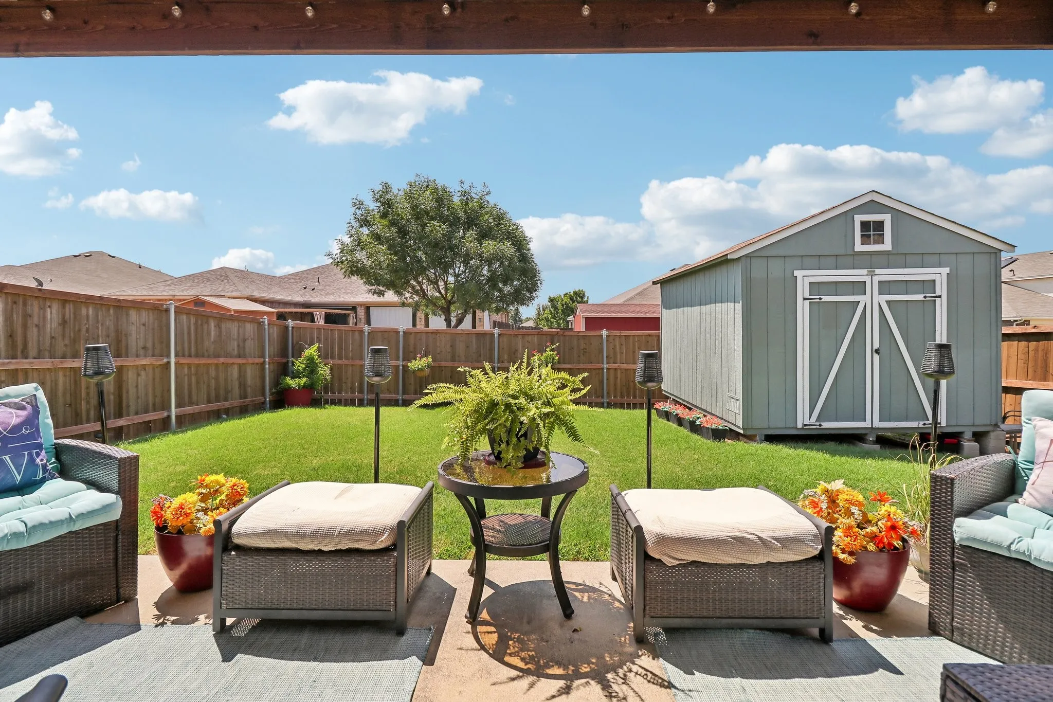 Single Family Residence For Rent in Dallas County , 716 Snowy Orchid Lane, De Soto, Texas 75115, 4 Bedroom, 3 Bathroom, 2 Garage spaces, 2,918 Sqft, built in 2015, mls#21373946, Real Estate Agent in De Soto, Homes For Rent in Dallas county, Homes For Rent in De Soto, Realtor in De Soto Texas, Real Estate Brokerage Independent Realty Texas, Luminita Cordes Realtor