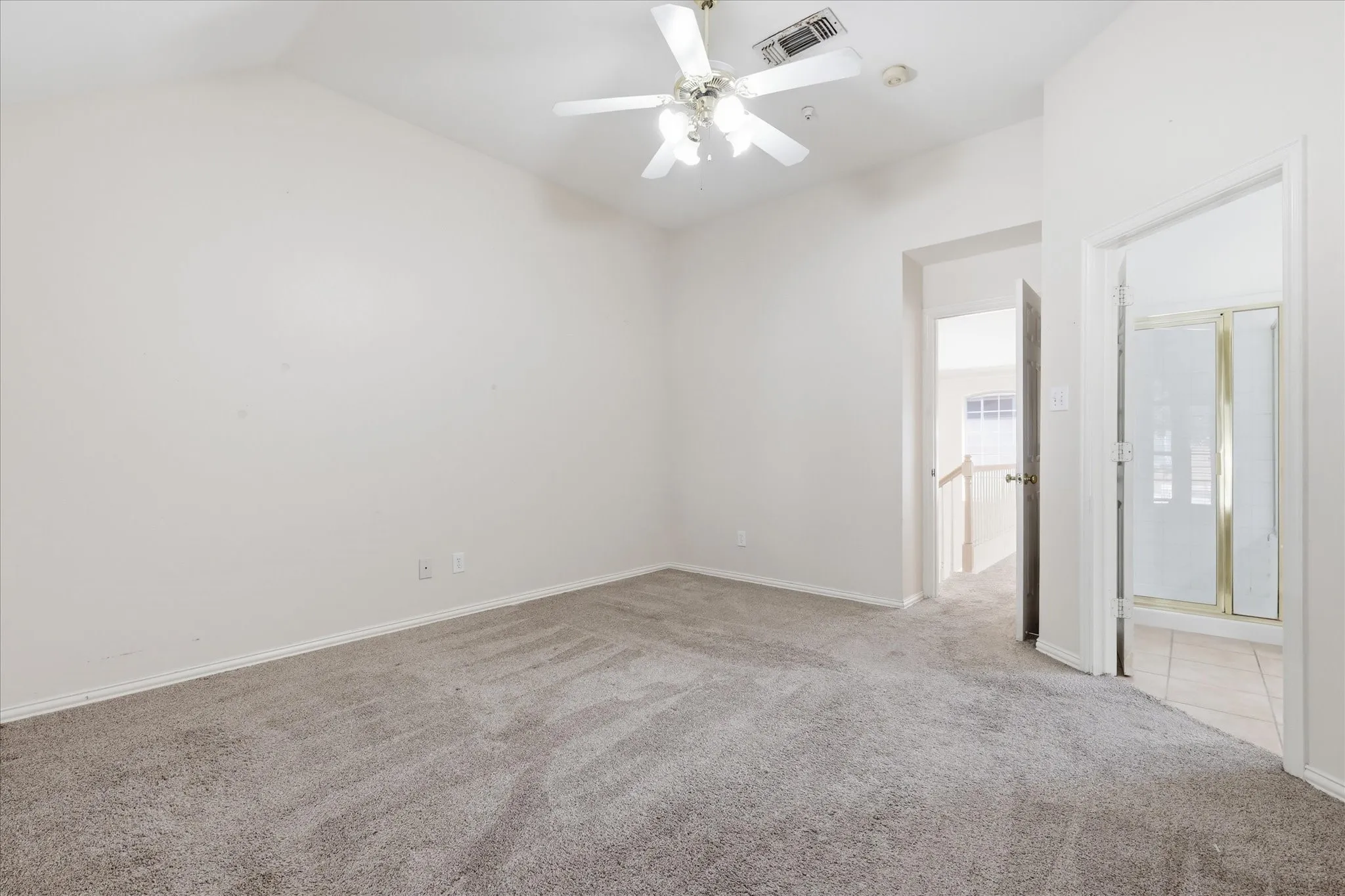 Single Family Residence For Rent in Dallas County , 14608 Hawthorne Court, Addison, Texas 75001, 3 Bedroom, 2 Bathroom, 2 Garage spaces, 1,805 Sqft, built in 1994, mls#21372460, Real Estate Agent in Addison, Homes For Rent in Dallas county, Homes For Rent in Addison, Realtor in Addison Texas, Real Estate Brokerage Independent Realty Texas, Luminita Cordes Realtor