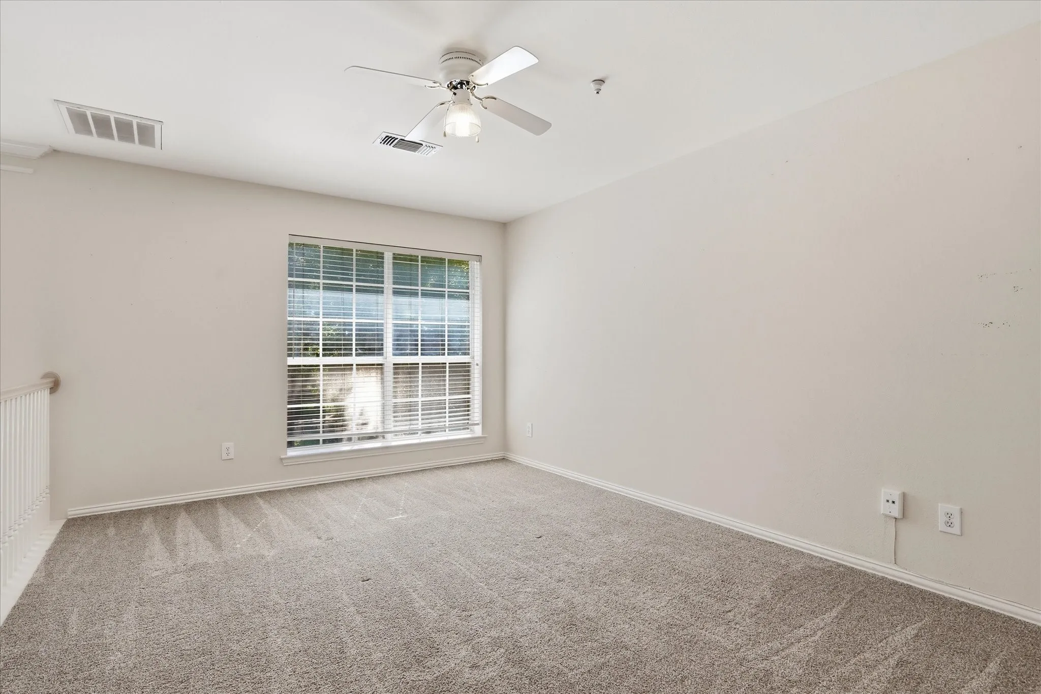 Single Family Residence For Rent in Dallas County , 14608 Hawthorne Court, Addison, Texas 75001, 3 Bedroom, 2 Bathroom, 2 Garage spaces, 1,805 Sqft, built in 1994, mls#21372460, Real Estate Agent in Addison, Homes For Rent in Dallas county, Homes For Rent in Addison, Realtor in Addison Texas, Real Estate Brokerage Independent Realty Texas, Luminita Cordes Realtor