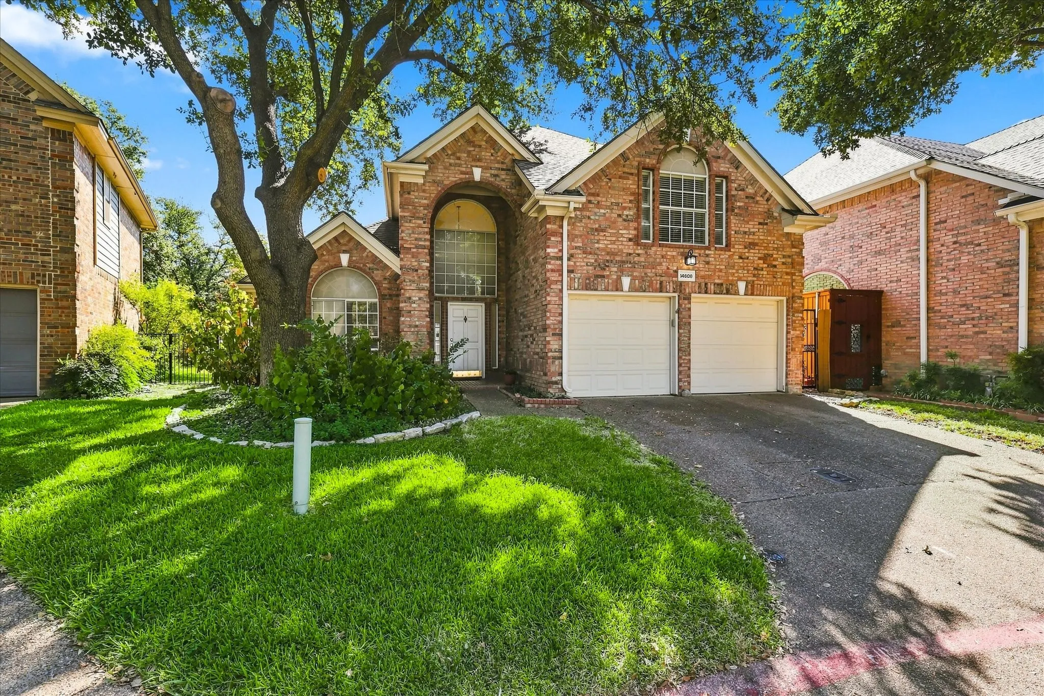 Single Family Residence For Rent in Dallas County , 14608 Hawthorne Court, Addison, Texas 75001, 3 Bedroom, 2 Bathroom, 2 Garage spaces, 1,805 Sqft, built in 1994, mls#21372460, Real Estate Agent in Addison, Homes For Rent in Dallas county, Homes For Rent in Addison, Realtor in Addison Texas, Real Estate Brokerage Independent Realty Texas, Luminita Cordes Realtor
