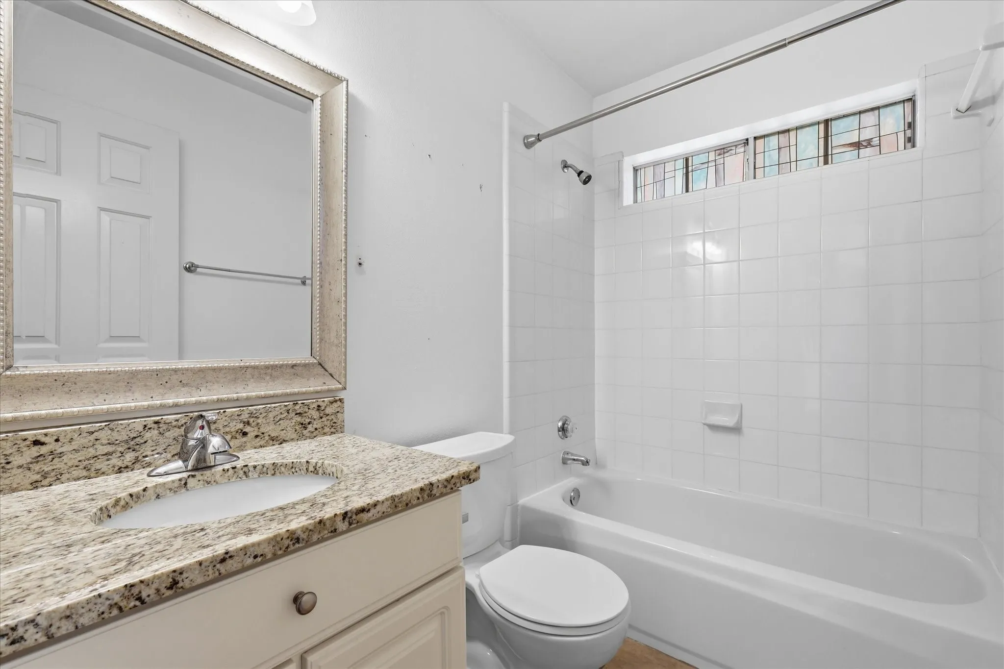 Single Family Residence For Rent in Dallas County , 14608 Hawthorne Court, Addison, Texas 75001, 3 Bedroom, 2 Bathroom, 2 Garage spaces, 1,805 Sqft, built in 1994, mls#21372460, Real Estate Agent in Addison, Homes For Rent in Dallas county, Homes For Rent in Addison, Realtor in Addison Texas, Real Estate Brokerage Independent Realty Texas, Luminita Cordes Realtor