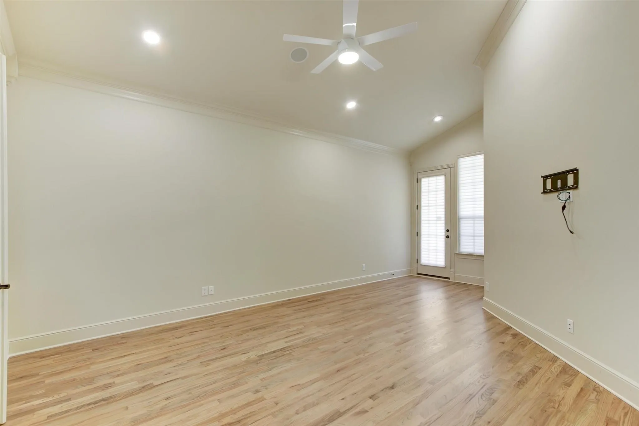Single Family Residence For Rent in Collin County , 4804 Lofty Lane, Plano, Texas 75093, 4 Bedroom, 4 Bathroom, 2 Garage spaces, 3,353 Sqft, built in 2007, mls#21343432, Real Estate Agent in Plano, Homes For Rent in Collin county, Homes For Rent in Plano, Realtor in Plano Texas, Real Estate Brokerage Independent Realty Texas, Luminita Cordes Realtor