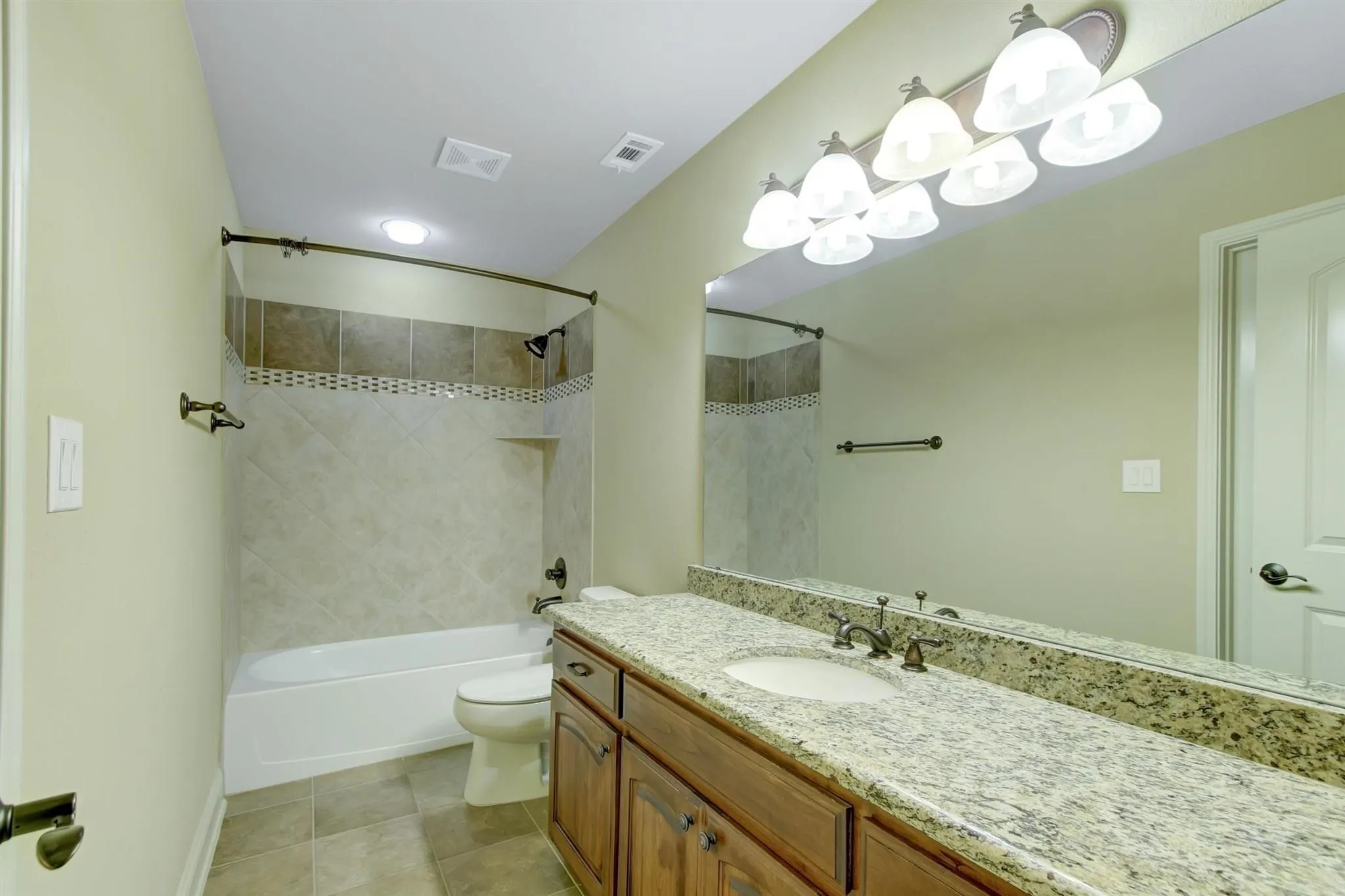 Single Family Residence For Rent in Collin County , 4804 Lofty Lane, Plano, Texas 75093, 4 Bedroom, 4 Bathroom, 2 Garage spaces, 3,353 Sqft, built in 2007, mls#21343432, Real Estate Agent in Plano, Homes For Rent in Collin county, Homes For Rent in Plano, Realtor in Plano Texas, Real Estate Brokerage Independent Realty Texas, Luminita Cordes Realtor