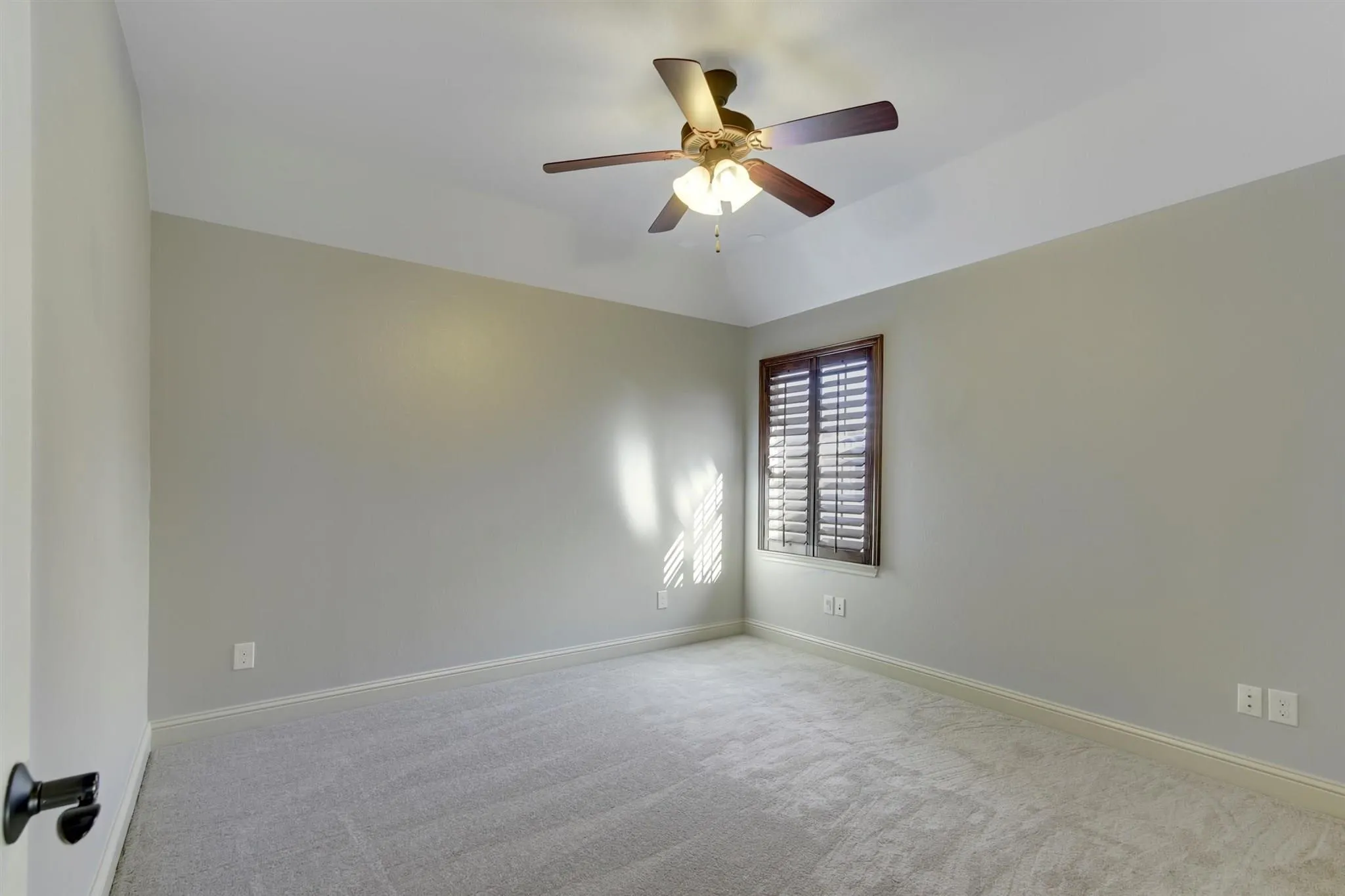 Single Family Residence For Rent in Collin County , 4804 Lofty Lane, Plano, Texas 75093, 4 Bedroom, 4 Bathroom, 2 Garage spaces, 3,353 Sqft, built in 2007, mls#21343432, Real Estate Agent in Plano, Homes For Rent in Collin county, Homes For Rent in Plano, Realtor in Plano Texas, Real Estate Brokerage Independent Realty Texas, Luminita Cordes Realtor