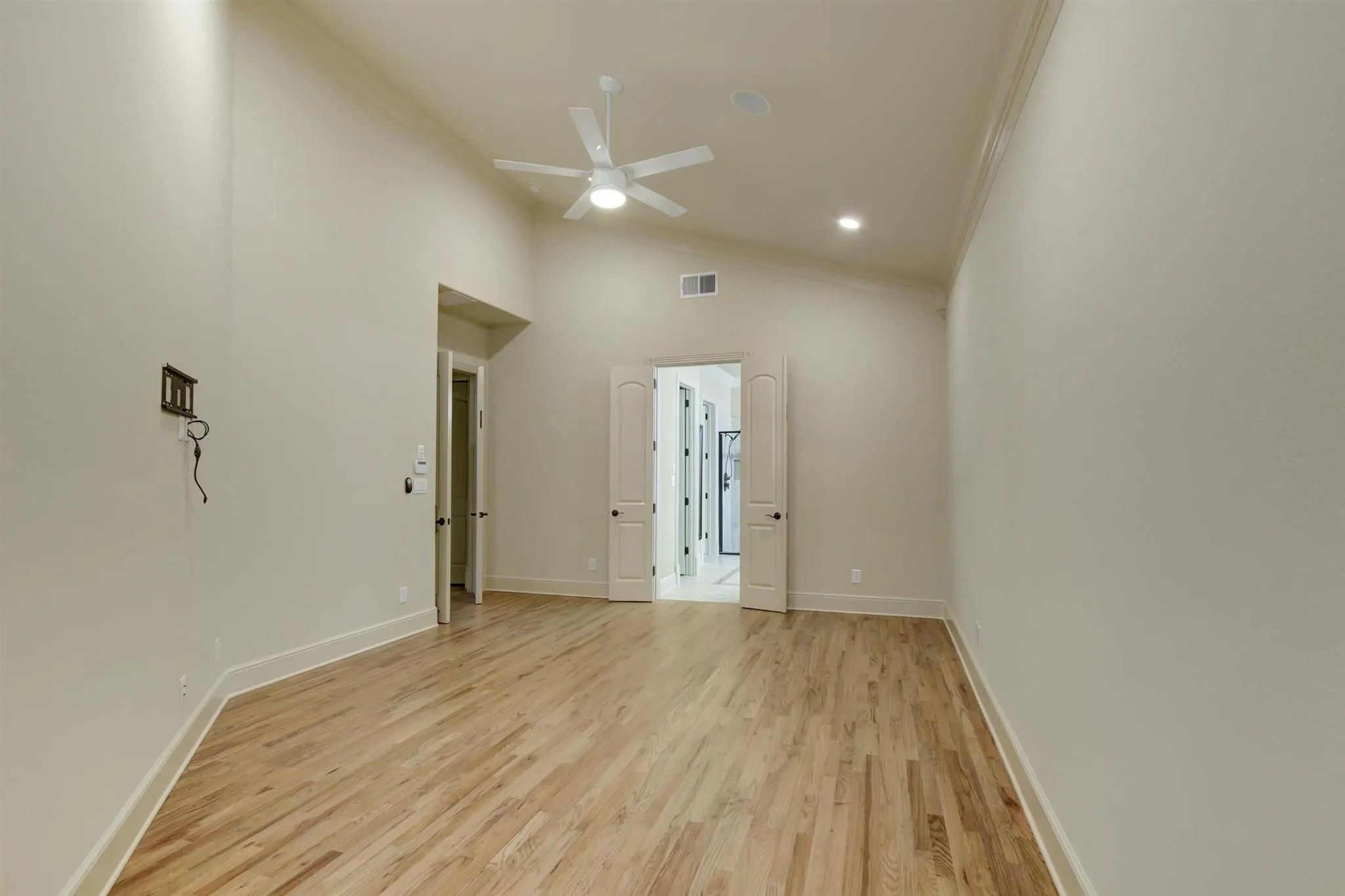 Single Family Residence For Rent in Collin County , 4804 Lofty Lane, Plano, Texas 75093, 4 Bedroom, 4 Bathroom, 2 Garage spaces, 3,353 Sqft, built in 2007, mls#21343432, Real Estate Agent in Plano, Homes For Rent in Collin county, Homes For Rent in Plano, Realtor in Plano Texas, Real Estate Brokerage Independent Realty Texas, Luminita Cordes Realtor