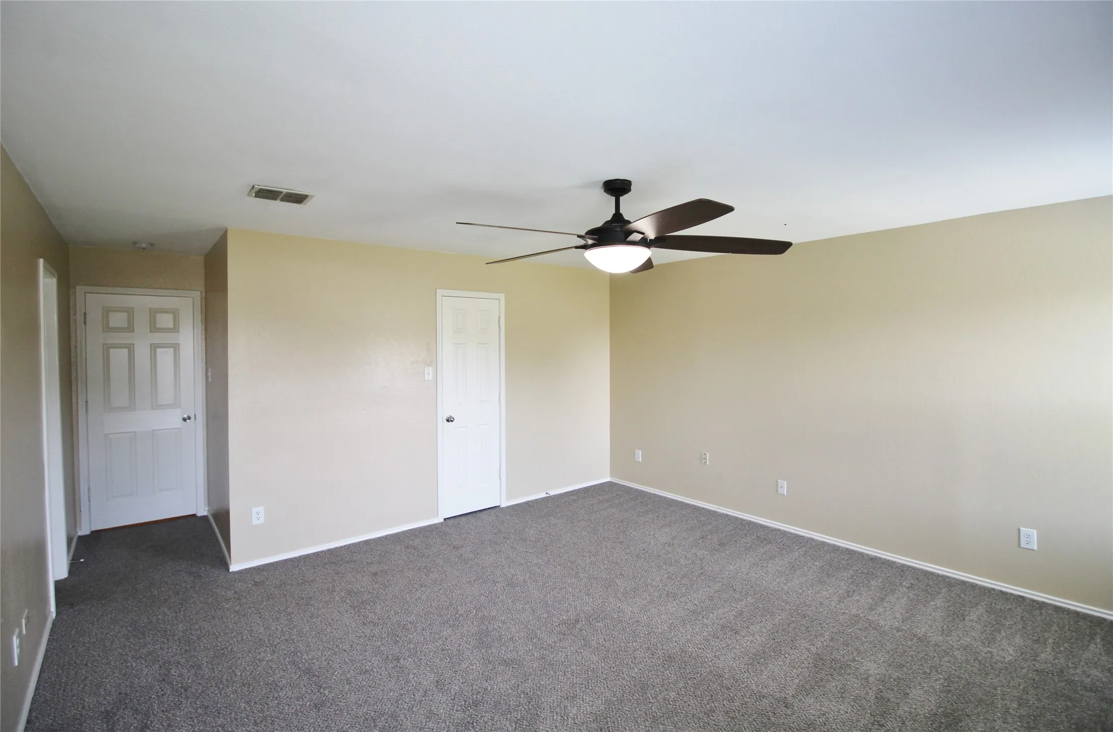Single Family Residence For Rent in Rockwall County , 321 Briar Oaks Drive, Royse City, Texas 75189, 3 Bedroom, 2 Bathroom, 2 Garage spaces, 1,693 Sqft, built in 2005, mls#21374806, Real Estate Agent in Royse City, Homes For Rent in Rockwall county, Homes For Rent in Royse City, Realtor in Royse City Texas, Real Estate Brokerage Independent Realty Texas, Luminita Cordes Realtor