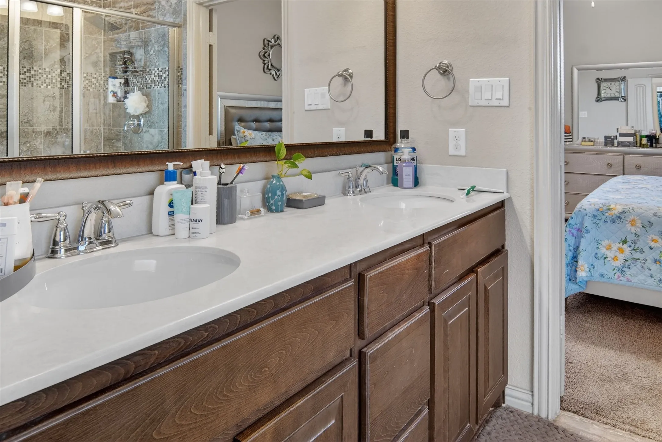 Single Family Residence For Rent in Tarrant County , 9828 Tule Lake Road, Fort Worth, Texas 76177, 4 Bedroom, 4 Bathroom, 2 Garage spaces, 2,846 Sqft, built in 2016, mls#21373612, Real Estate Agent in Fort Worth, Homes For Rent in Tarrant county, Homes For Rent in Fort Worth, Realtor in Fort Worth Texas, Real Estate Brokerage Independent Realty Texas, Luminita Cordes Realtor