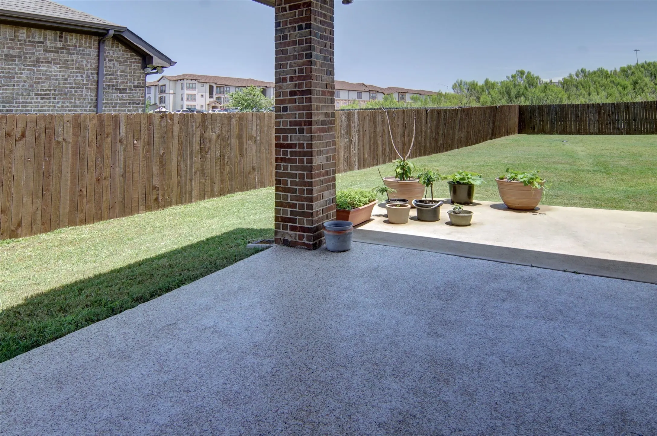 Single Family Residence For Rent in Tarrant County , 9828 Tule Lake Road, Fort Worth, Texas 76177, 4 Bedroom, 4 Bathroom, 2 Garage spaces, 2,846 Sqft, built in 2016, mls#21373612, Real Estate Agent in Fort Worth, Homes For Rent in Tarrant county, Homes For Rent in Fort Worth, Realtor in Fort Worth Texas, Real Estate Brokerage Independent Realty Texas, Luminita Cordes Realtor