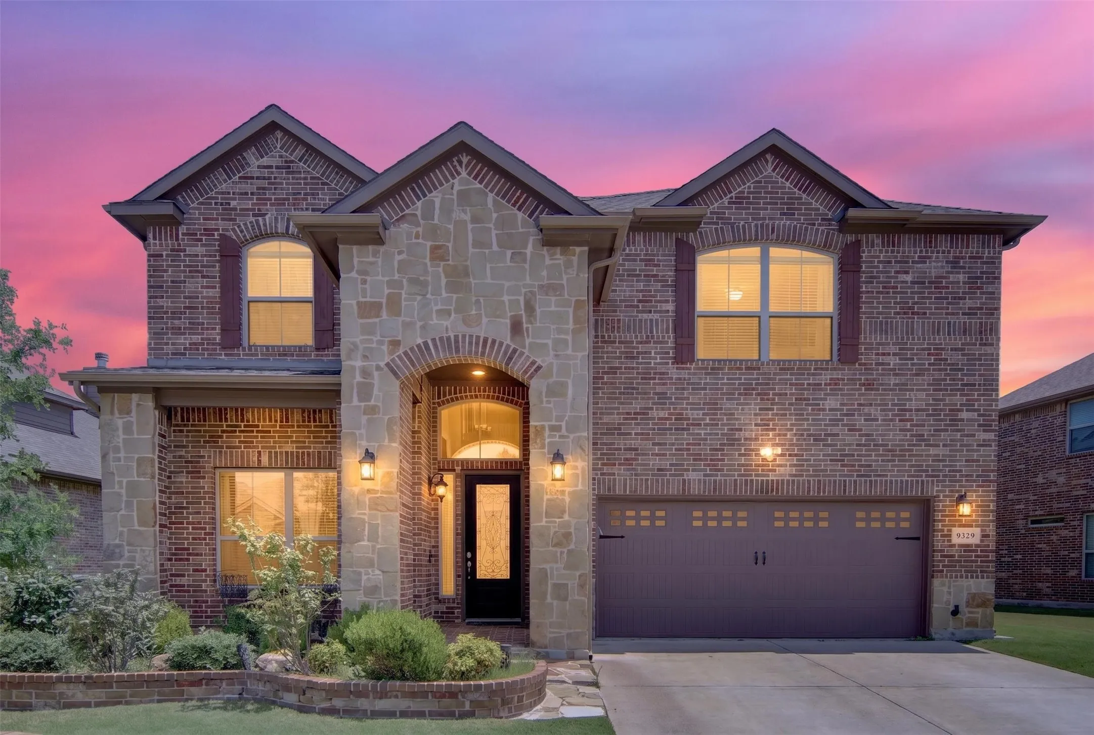 Single Family Residence For Rent in Tarrant County , 9828 Tule Lake Road, Fort Worth, Texas 76177, 4 Bedroom, 4 Bathroom, 2 Garage spaces, 2,846 Sqft, built in 2016, mls#21373612, Real Estate Agent in Fort Worth, Homes For Rent in Tarrant county, Homes For Rent in Fort Worth, Realtor in Fort Worth Texas, Real Estate Brokerage Independent Realty Texas, Luminita Cordes Realtor