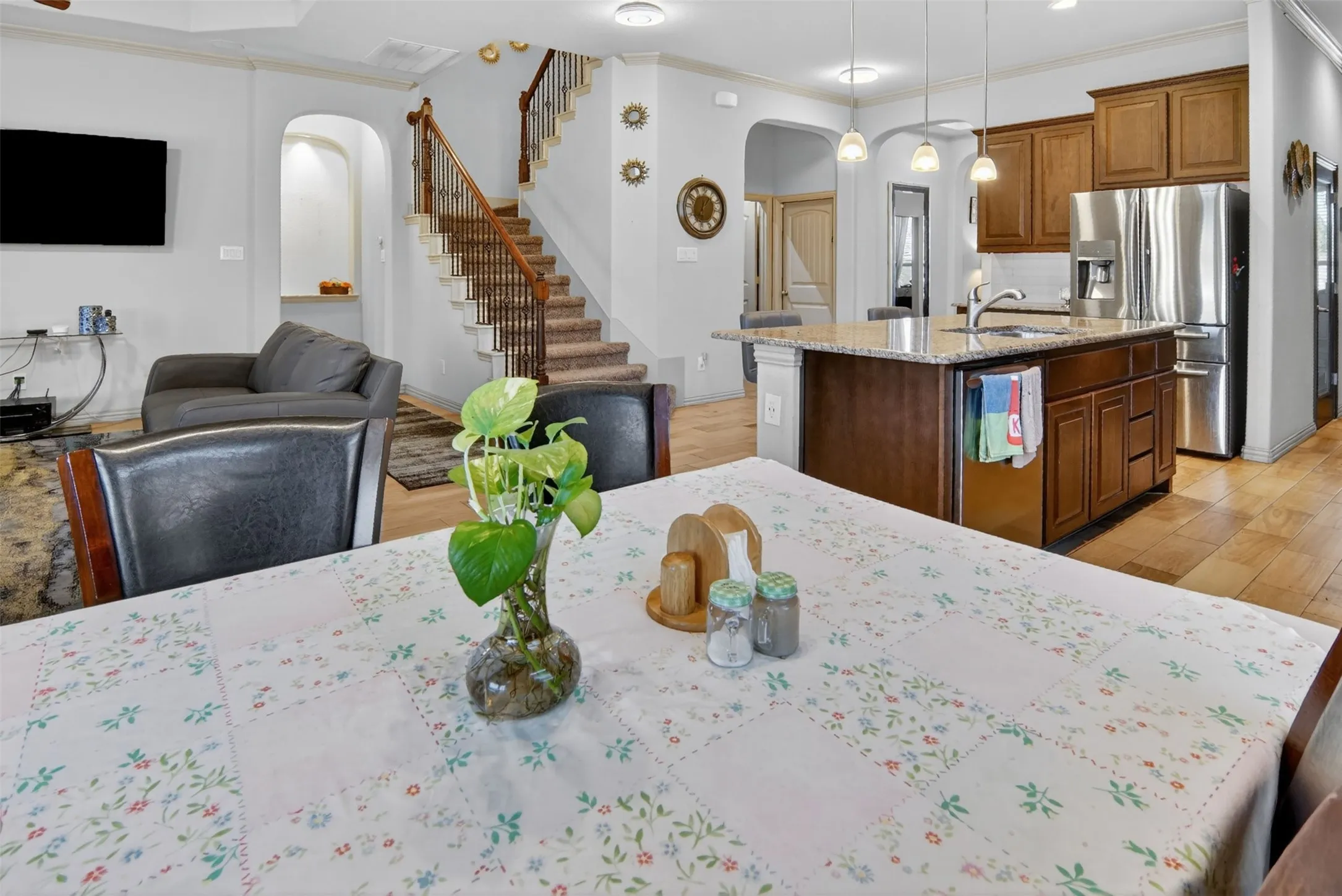 Single Family Residence For Rent in Tarrant County , 9828 Tule Lake Road, Fort Worth, Texas 76177, 4 Bedroom, 4 Bathroom, 2 Garage spaces, 2,846 Sqft, built in 2016, mls#21373612, Real Estate Agent in Fort Worth, Homes For Rent in Tarrant county, Homes For Rent in Fort Worth, Realtor in Fort Worth Texas, Real Estate Brokerage Independent Realty Texas, Luminita Cordes Realtor