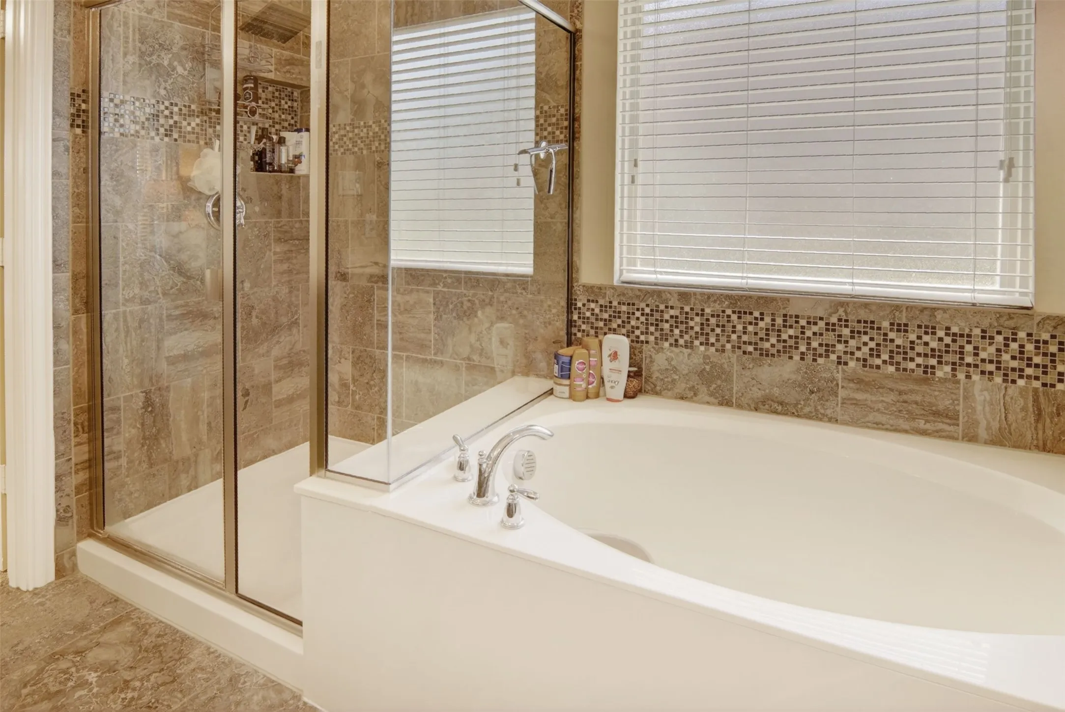 Single Family Residence For Rent in Tarrant County , 9828 Tule Lake Road, Fort Worth, Texas 76177, 4 Bedroom, 4 Bathroom, 2 Garage spaces, 2,846 Sqft, built in 2016, mls#21373612, Real Estate Agent in Fort Worth, Homes For Rent in Tarrant county, Homes For Rent in Fort Worth, Realtor in Fort Worth Texas, Real Estate Brokerage Independent Realty Texas, Luminita Cordes Realtor