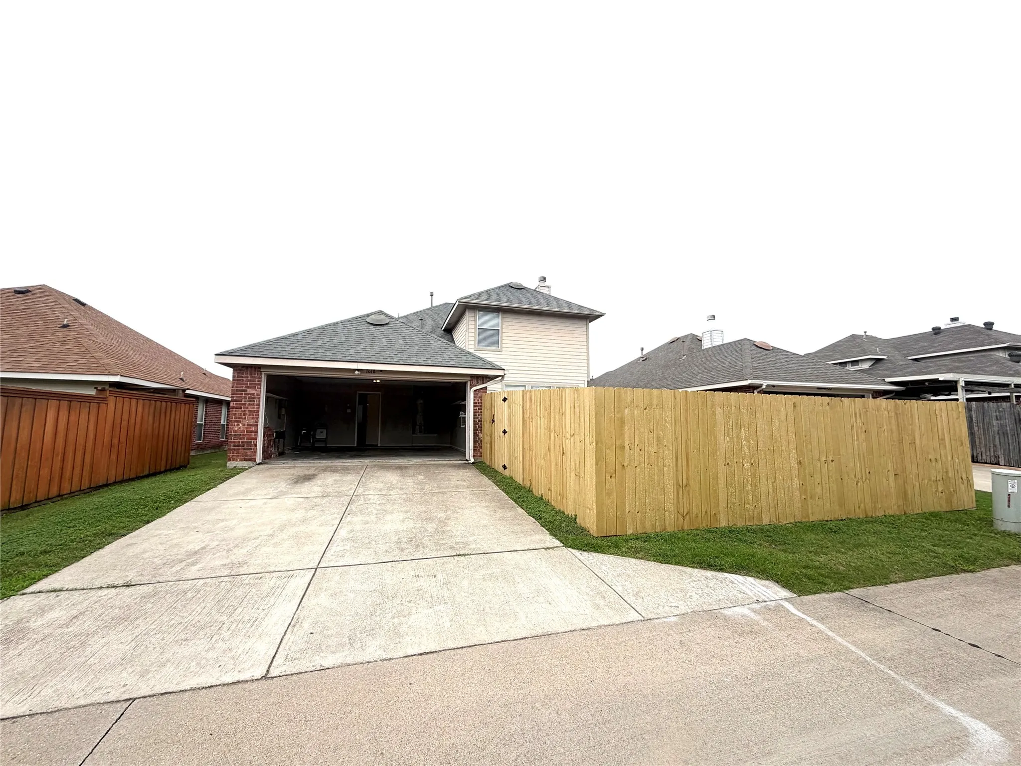 Single Family Residence For Rent in Collin County , 1093 Eagle Run Lane, Lavon, Texas 75166, 4 Bedroom, 3 Bathroom, 2 Garage spaces, 2,709 Sqft, built in 2024, mls#21374818, Real Estate Agent in Lavon, Homes For Rent in Collin county, Homes For Rent in Lavon, Realtor in Lavon Texas, Real Estate Brokerage Independent Realty Texas, Luminita Cordes Realtor