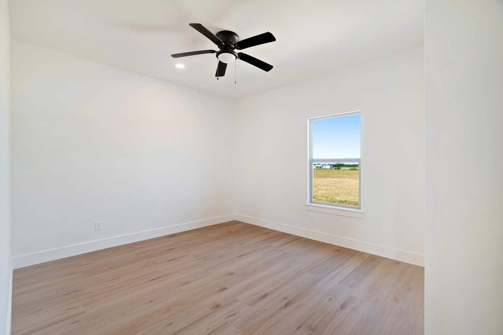 Single Family Residence For Sale in Lamar County , 225 Private Road 33083, Sumner, Texas 75486, 3 Bedroom, 2 Bathroom, Garage spaces, 1,500 Sqft, built in 2026, mls#21374775, Real Estate Agent in Sumner, Homes For Sale in Lamar county, Homes For Sale in Sumner, Realtor in Sumner Texas, Real Estate Brokerage Independent Realty Texas, Luminita Cordes Realtor