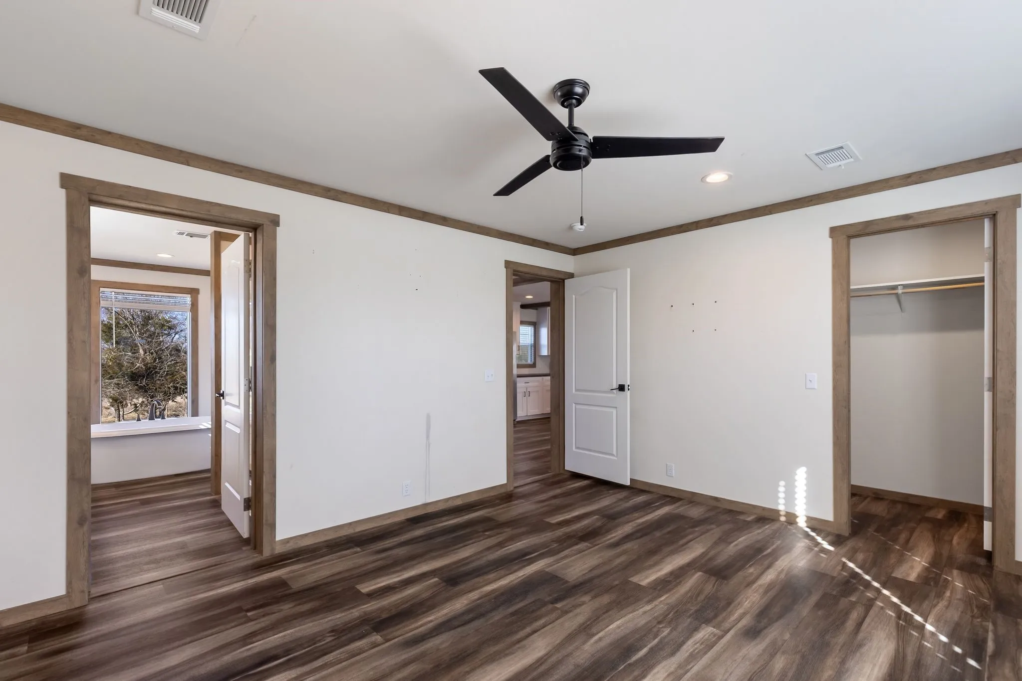 Mobile Home For Sale in Hopkins County , 3983 County Road 4744, Sulphur Springs, Texas 75482, 4 Bedroom, 2 Bathroom, Garage spaces, 1,456 Sqft, built in 2023, mls#21374772, Real Estate Agent in Sulphur Springs, Homes For Sale in Hopkins county, Homes For Sale in Sulphur Springs, Realtor in Sulphur Springs Texas, Real Estate Brokerage Independent Realty Texas, Luminita Cordes Realtor