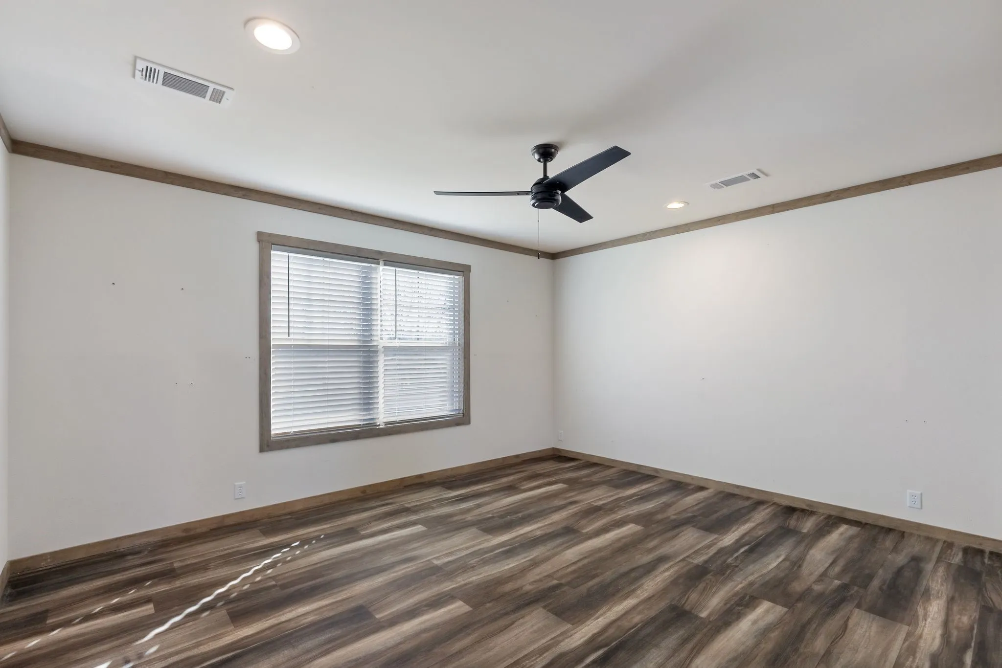 Mobile Home For Sale in Hopkins County , 3983 County Road 4744, Sulphur Springs, Texas 75482, 4 Bedroom, 2 Bathroom, Garage spaces, 1,456 Sqft, built in 2023, mls#21374772, Real Estate Agent in Sulphur Springs, Homes For Sale in Hopkins county, Homes For Sale in Sulphur Springs, Realtor in Sulphur Springs Texas, Real Estate Brokerage Independent Realty Texas, Luminita Cordes Realtor