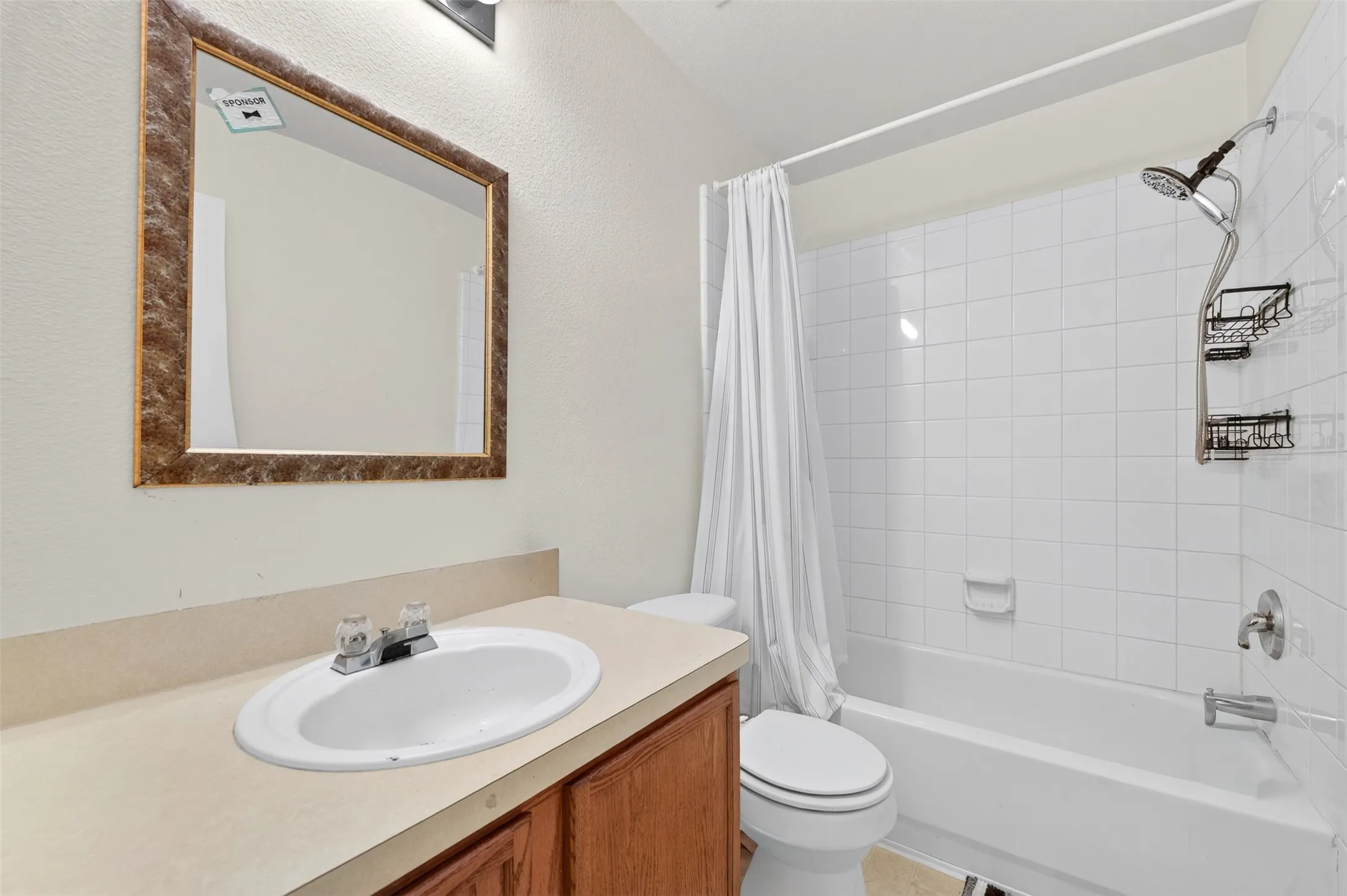 Single Family Residence For Sale in Dallas County , 6833 Rondo Drive, Dallas, Texas 75241, 3 Bedroom, 2 Bathroom, 2 Garage spaces, 1,850 Sqft, built in 2003, mls#21373875, Real Estate Agent in Dallas, Homes For Sale in Dallas county, Homes For Sale in Dallas, Realtor in Dallas Texas, Real Estate Brokerage Independent Realty Texas, Luminita Cordes Realtor