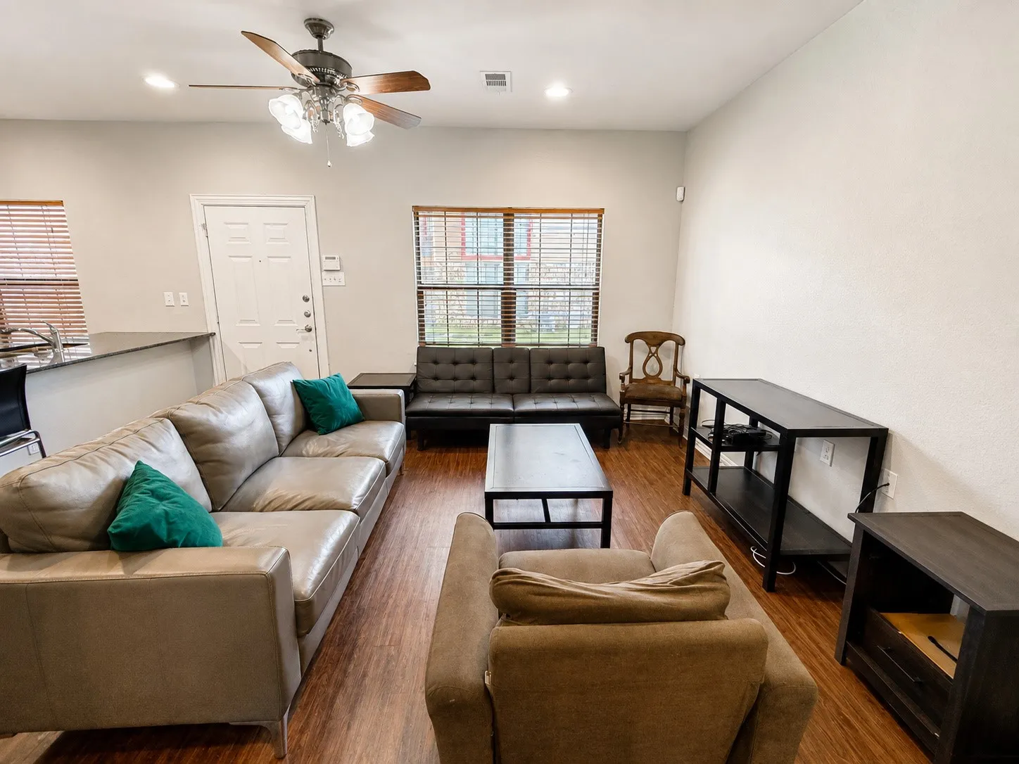 Condominium For Sale in Mc Lennan County , 2410 S 2nd Street 1374, Waco, Texas 76706, 4 Bedroom, 5 Bathroom, Garage spaces, 1,495 Sqft, built in 2013, mls#21372455, Real Estate Agent in Waco, Homes For Sale in Mc Lennan county, Homes For Sale in Waco, Realtor in Waco Texas, Real Estate Brokerage Independent Realty Texas, Luminita Cordes Realtor