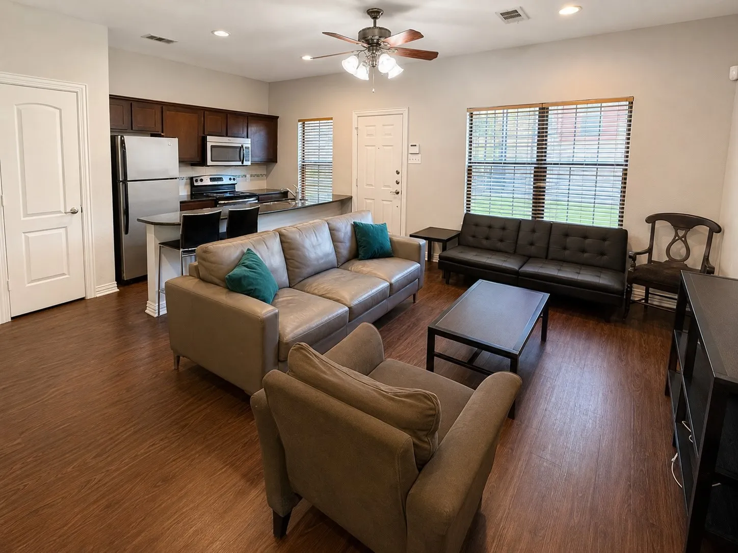 Condominium For Sale in Mc Lennan County , 2410 S 2nd Street 1374, Waco, Texas 76706, 4 Bedroom, 5 Bathroom, Garage spaces, 1,495 Sqft, built in 2013, mls#21372455, Real Estate Agent in Waco, Homes For Sale in Mc Lennan county, Homes For Sale in Waco, Realtor in Waco Texas, Real Estate Brokerage Independent Realty Texas, Luminita Cordes Realtor