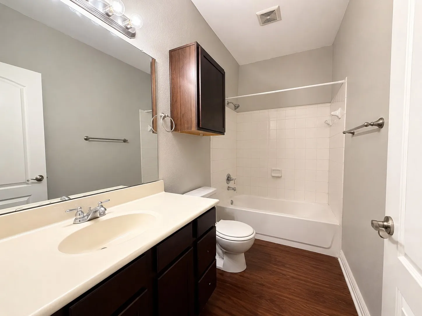 Condominium For Sale in Mc Lennan County , 2410 S 2nd Street 1374, Waco, Texas 76706, 4 Bedroom, 5 Bathroom, Garage spaces, 1,495 Sqft, built in 2013, mls#21372455, Real Estate Agent in Waco, Homes For Sale in Mc Lennan county, Homes For Sale in Waco, Realtor in Waco Texas, Real Estate Brokerage Independent Realty Texas, Luminita Cordes Realtor