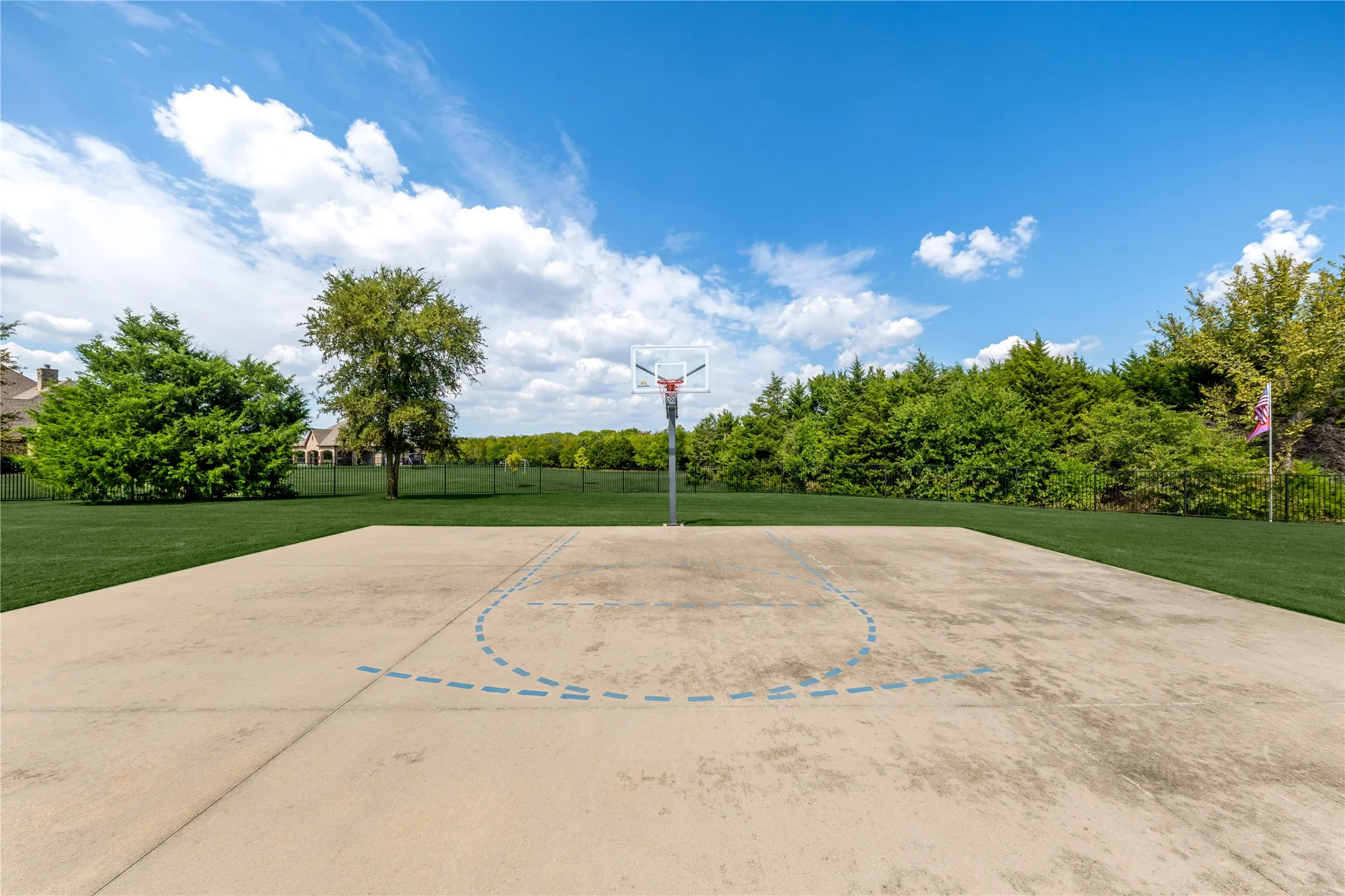 Single Family Residence For Sale in Dallas County , 218 Tanner Creek Circle, Sunnyvale, Texas 75182, 5 Bedroom, 6 Bathroom, 5 Garage spaces, 5,921 Sqft, built in 2014, mls#21374774, Real Estate Agent in Sunnyvale, Homes For Sale in Dallas county, Homes For Sale in Sunnyvale, Realtor in Sunnyvale Texas, Real Estate Brokerage Independent Realty Texas, Luminita Cordes Realtor