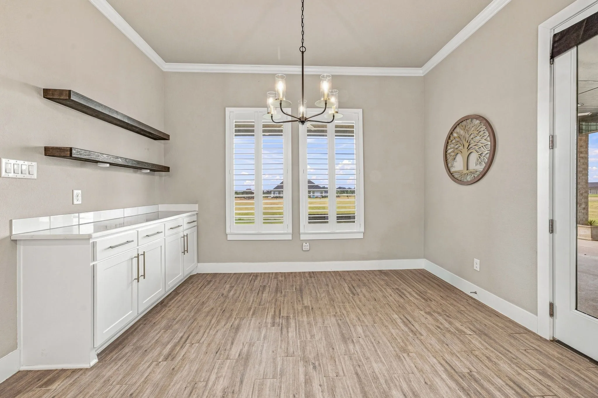 Single Family Residence For Sale in Johnson County , 212 Buena Vista Drive, Godley, Texas 76044, 4 Bedroom, 3 Bathroom, 3 Garage spaces, 2,867 Sqft, built in 2021, mls#21373148, Real Estate Agent in Godley, Homes For Sale in Johnson county, Homes For Sale in Godley, Realtor in Godley Texas, Real Estate Brokerage Independent Realty Texas, Luminita Cordes Realtor