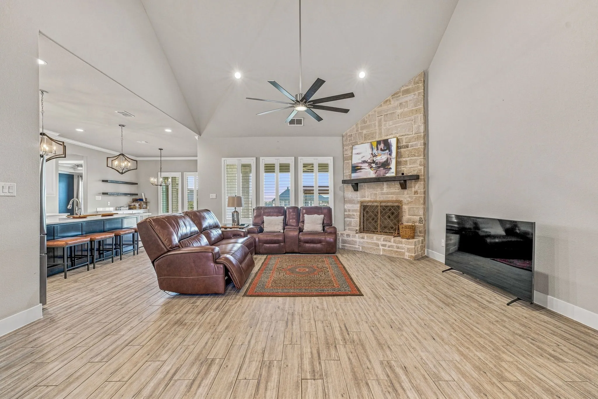 Single Family Residence For Sale in Johnson County , 212 Buena Vista Drive, Godley, Texas 76044, 4 Bedroom, 3 Bathroom, 3 Garage spaces, 2,867 Sqft, built in 2021, mls#21373148, Real Estate Agent in Godley, Homes For Sale in Johnson county, Homes For Sale in Godley, Realtor in Godley Texas, Real Estate Brokerage Independent Realty Texas, Luminita Cordes Realtor