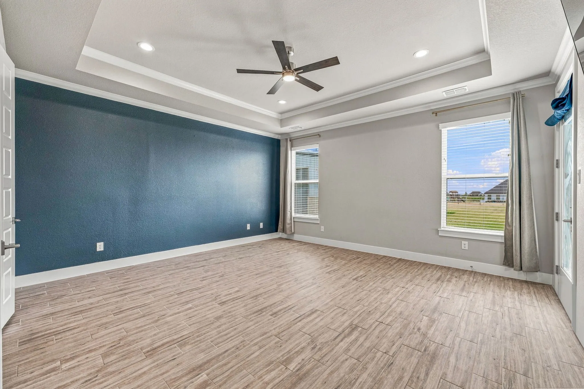 Single Family Residence For Sale in Johnson County , 212 Buena Vista Drive, Godley, Texas 76044, 4 Bedroom, 3 Bathroom, 3 Garage spaces, 2,867 Sqft, built in 2021, mls#21373148, Real Estate Agent in Godley, Homes For Sale in Johnson county, Homes For Sale in Godley, Realtor in Godley Texas, Real Estate Brokerage Independent Realty Texas, Luminita Cordes Realtor