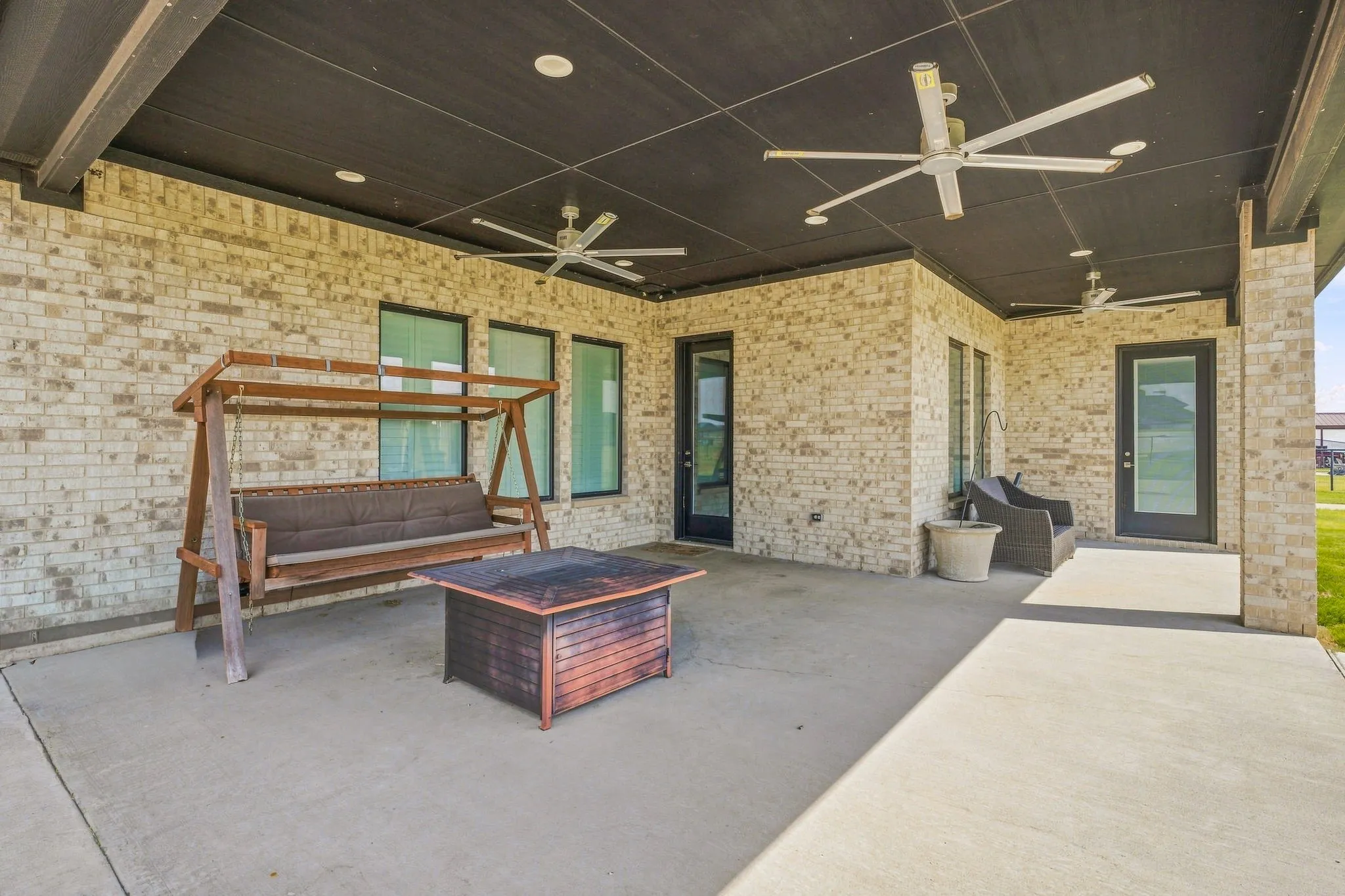Single Family Residence For Sale in Johnson County , 212 Buena Vista Drive, Godley, Texas 76044, 4 Bedroom, 3 Bathroom, 3 Garage spaces, 2,867 Sqft, built in 2021, mls#21373148, Real Estate Agent in Godley, Homes For Sale in Johnson county, Homes For Sale in Godley, Realtor in Godley Texas, Real Estate Brokerage Independent Realty Texas, Luminita Cordes Realtor