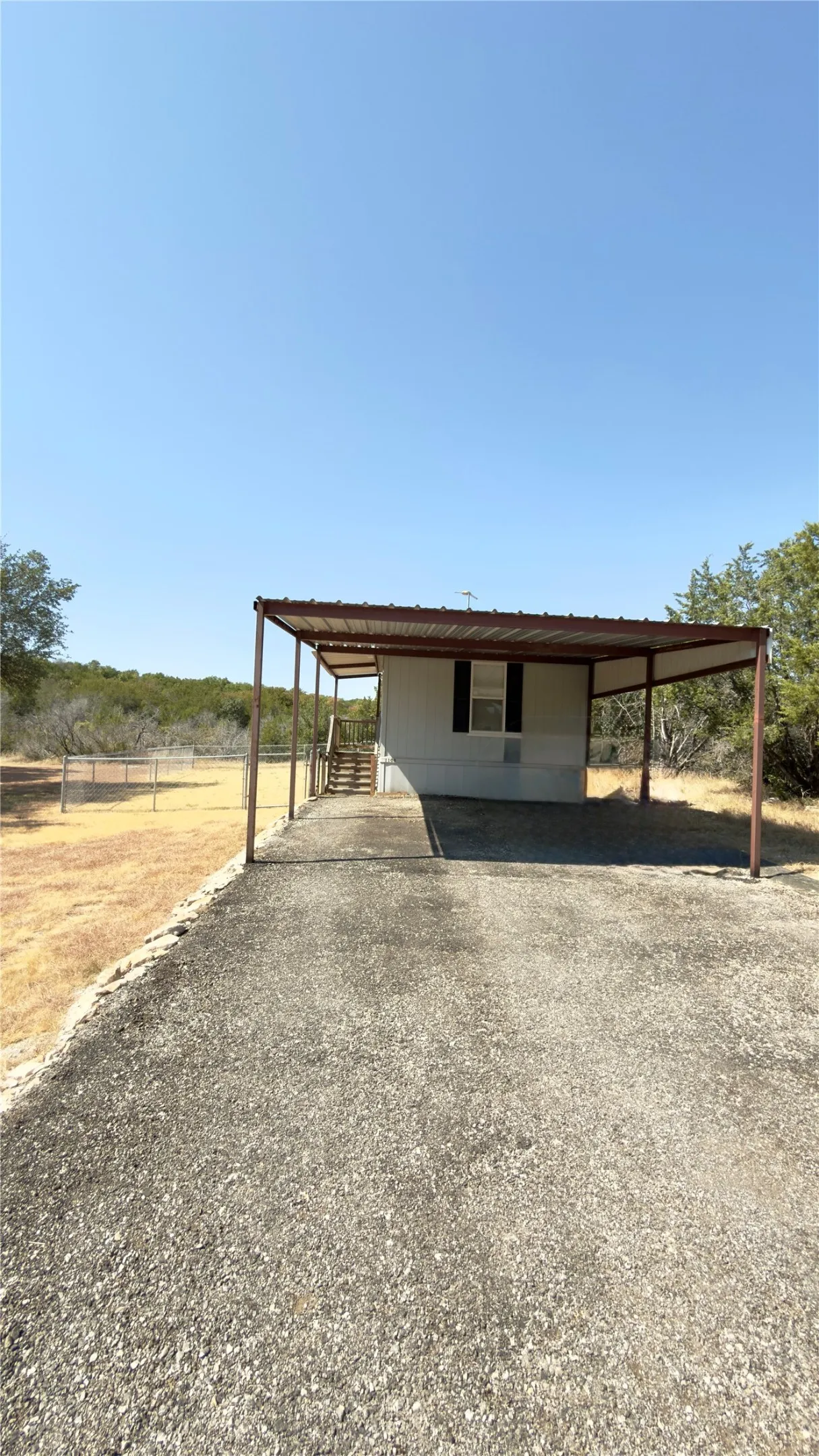 Single Family Residence For Sale in Hood County , 1108 Ridgeview Circle, Granbury, Texas 76048, 2 Bedroom, 2 Bathroom, Garage spaces, 896 Sqft, built in 2020, mls#21369846, Real Estate Agent in Granbury, Homes For Sale in Hood county, Homes For Sale in Granbury, Realtor in Granbury Texas, Real Estate Brokerage Independent Realty Texas, Luminita Cordes Realtor