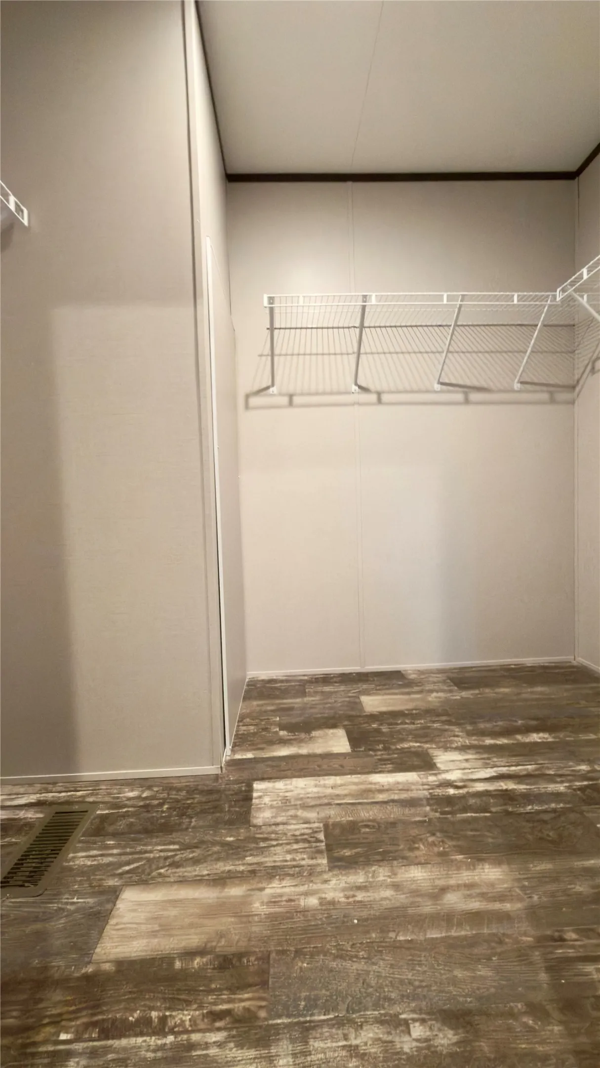 Single Family Residence For Sale in Hood County , 1108 Ridgeview Circle, Granbury, Texas 76048, 2 Bedroom, 2 Bathroom, Garage spaces, 896 Sqft, built in 2020, mls#21369846, Real Estate Agent in Granbury, Homes For Sale in Hood county, Homes For Sale in Granbury, Realtor in Granbury Texas, Real Estate Brokerage Independent Realty Texas, Luminita Cordes Realtor
