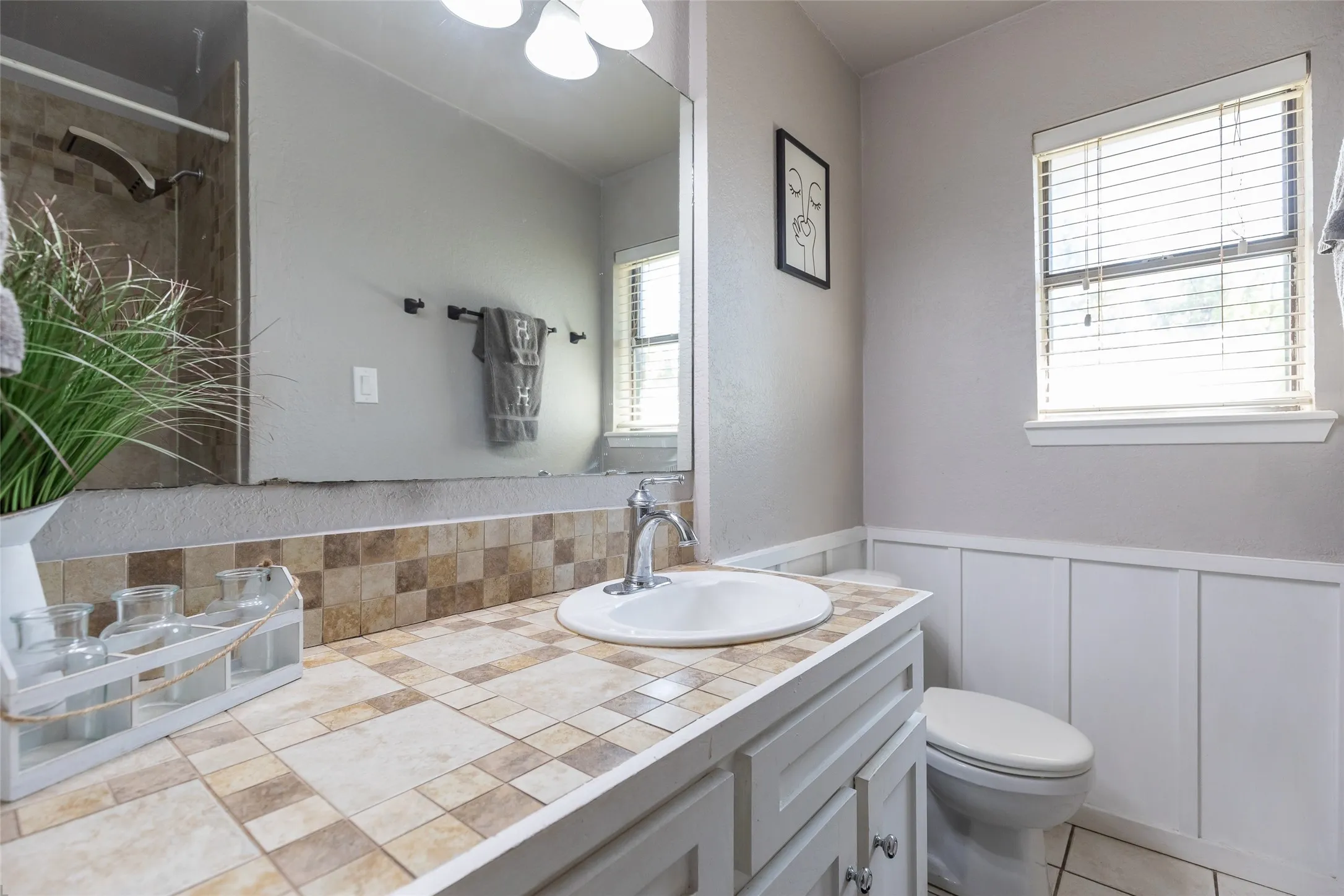 Single Family Residence For Sale in Taylor County , 1948 Elmdale Road S, Abilene, Texas 79602, 3 Bedroom, 2 Bathroom, 2 Garage spaces, 1,396 Sqft, built in 1978, mls#21368284, Real Estate Agent in Abilene, Homes For Sale in Taylor county, Homes For Sale in Abilene, Realtor in Abilene Texas, Real Estate Brokerage Independent Realty Texas, Luminita Cordes Realtor