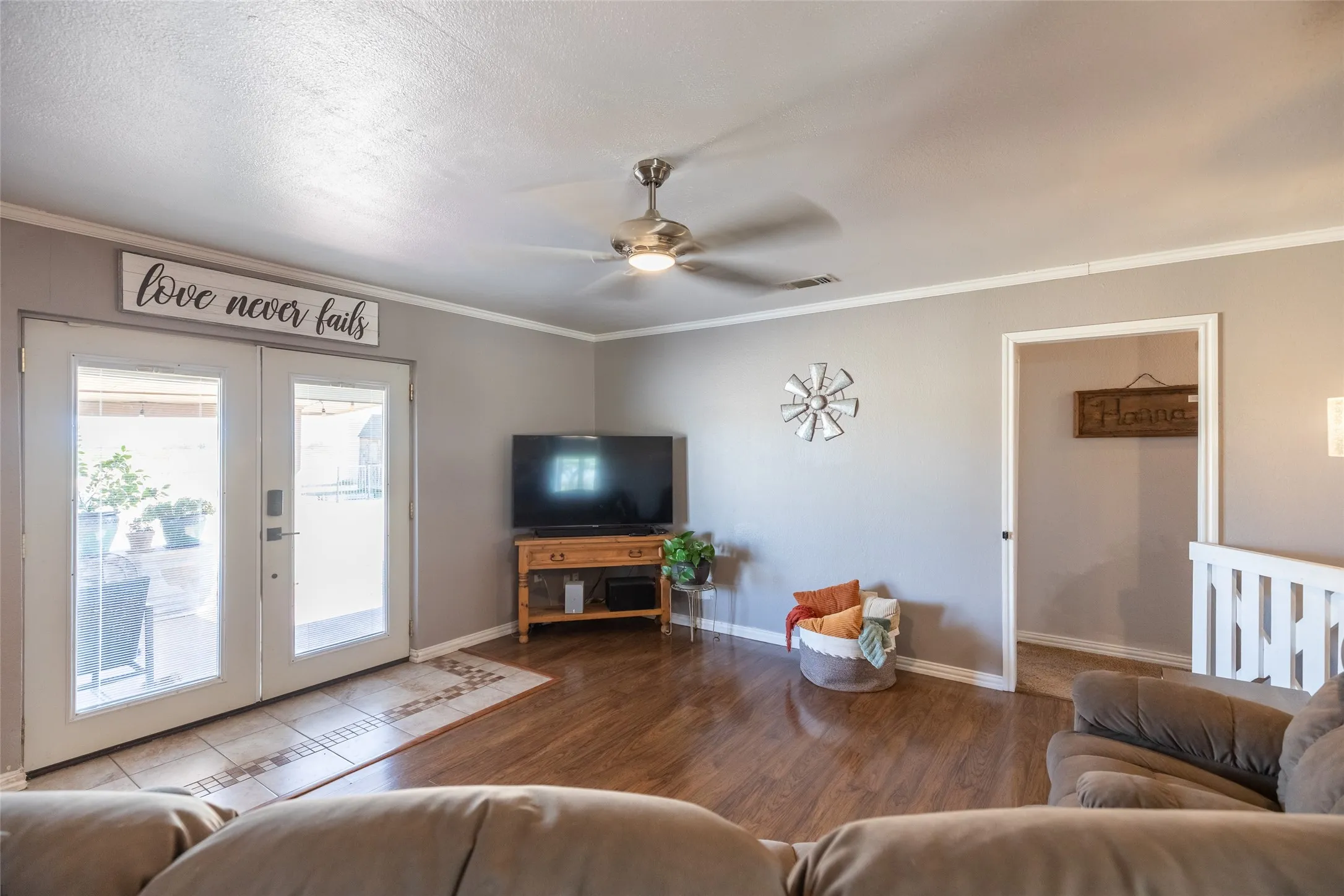 Single Family Residence For Sale in Taylor County , 1948 Elmdale Road S, Abilene, Texas 79602, 3 Bedroom, 2 Bathroom, 2 Garage spaces, 1,396 Sqft, built in 1978, mls#21368284, Real Estate Agent in Abilene, Homes For Sale in Taylor county, Homes For Sale in Abilene, Realtor in Abilene Texas, Real Estate Brokerage Independent Realty Texas, Luminita Cordes Realtor