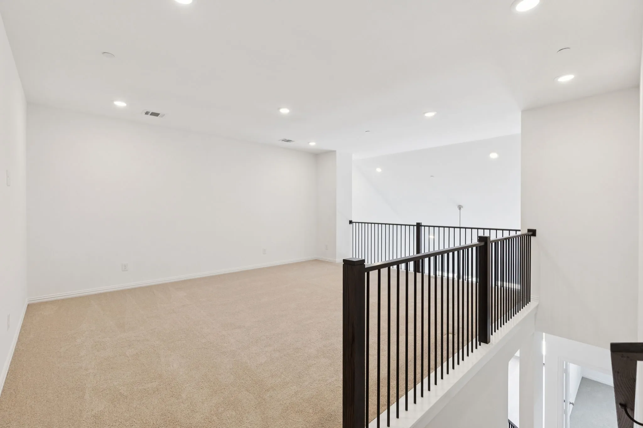 Townhouse For Rent in Dallas County , 3540 Pierce Lane, Grand Prairie, Texas 75052, 3 Bedroom, 3 Bathroom, 2 Garage spaces, 2,203 Sqft, built in 2025, mls#21374824, Real Estate Agent in Grand Prairie, Homes For Rent in Dallas county, Homes For Rent in Grand Prairie, Realtor in Grand Prairie Texas, Real Estate Brokerage Independent Realty Texas, Luminita Cordes Realtor