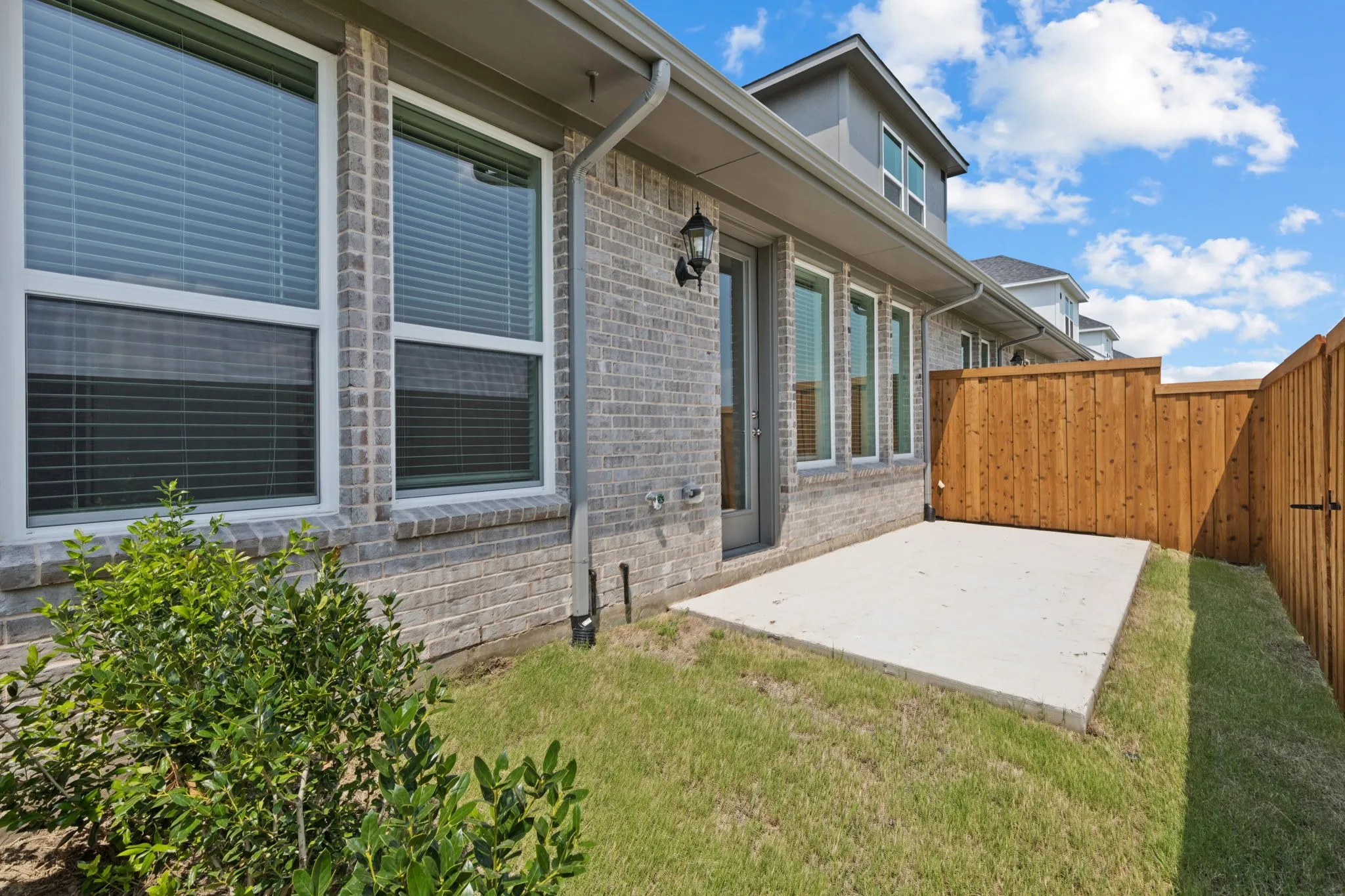 Townhouse For Rent in Dallas County , 3540 Pierce Lane, Grand Prairie, Texas 75052, 3 Bedroom, 3 Bathroom, 2 Garage spaces, 2,203 Sqft, built in 2025, mls#21374824, Real Estate Agent in Grand Prairie, Homes For Rent in Dallas county, Homes For Rent in Grand Prairie, Realtor in Grand Prairie Texas, Real Estate Brokerage Independent Realty Texas, Luminita Cordes Realtor