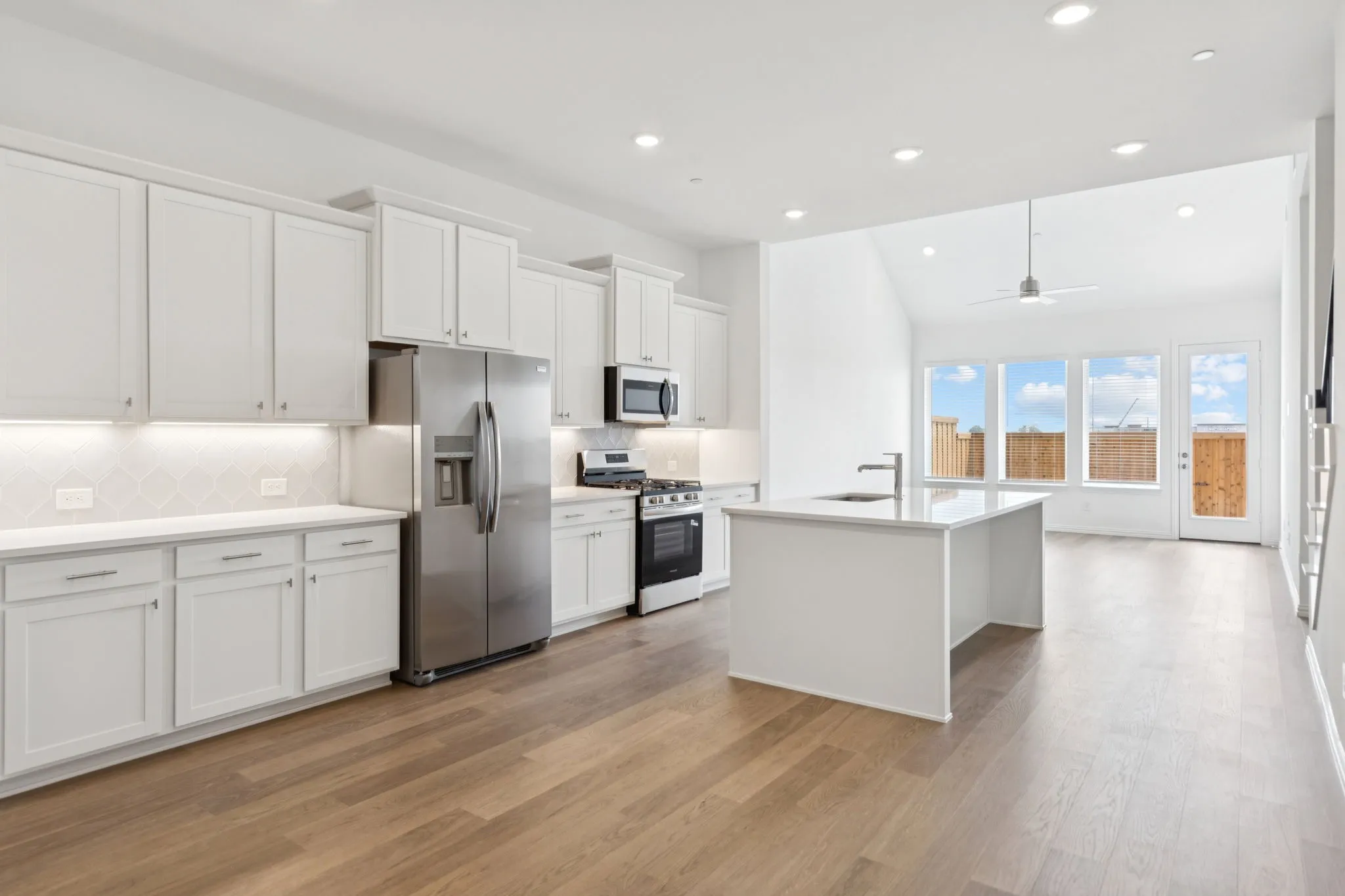 Townhouse For Rent in Dallas County , 3540 Pierce Lane, Grand Prairie, Texas 75052, 3 Bedroom, 3 Bathroom, 2 Garage spaces, 2,203 Sqft, built in 2025, mls#21374824, Real Estate Agent in Grand Prairie, Homes For Rent in Dallas county, Homes For Rent in Grand Prairie, Realtor in Grand Prairie Texas, Real Estate Brokerage Independent Realty Texas, Luminita Cordes Realtor