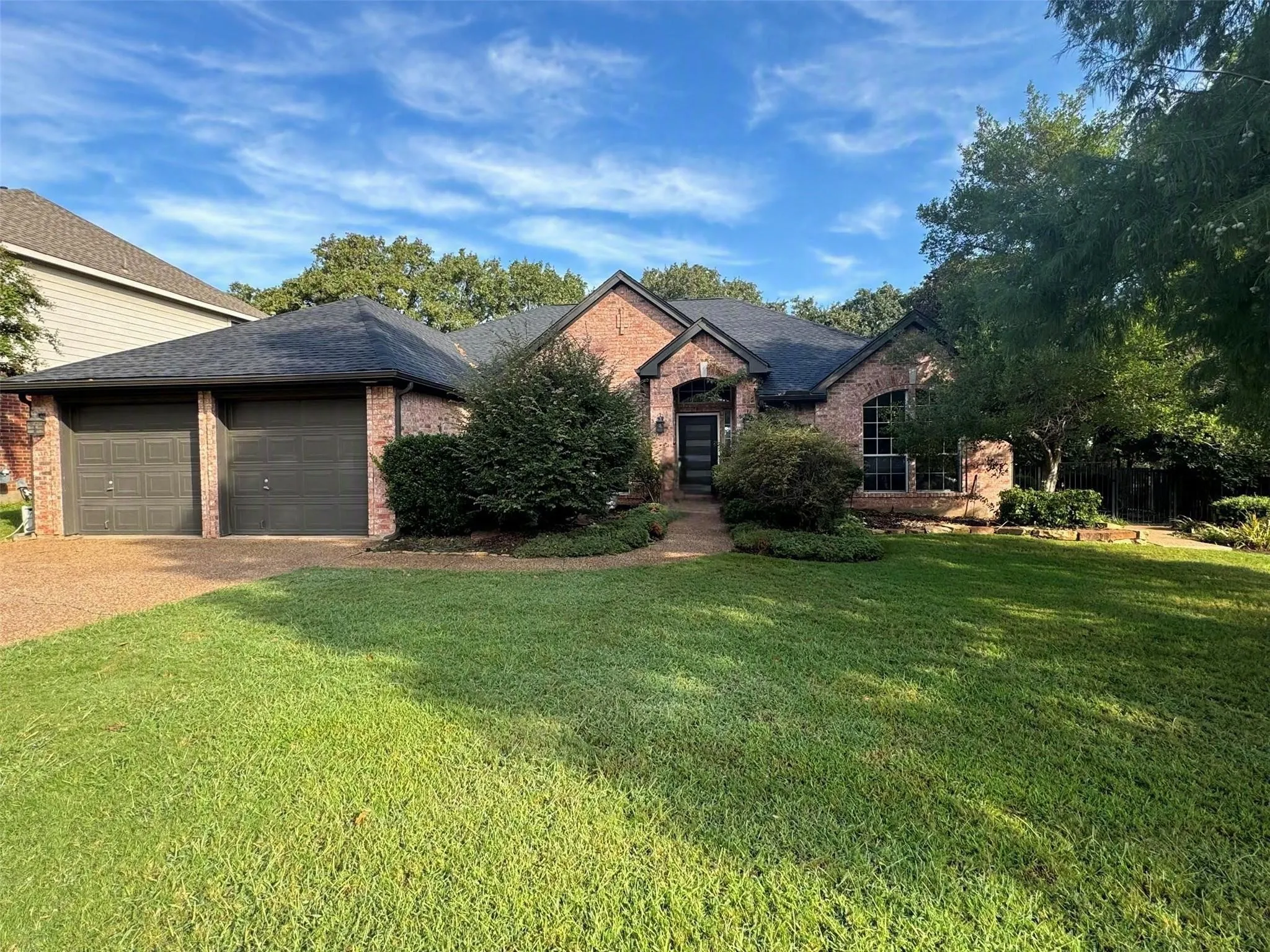 Single Family Residence For Sale in Denton County , 3103 Green Hollow Court, Highland Village, Texas 75077, 4 Bedroom, 3 Bathroom, 2 Garage spaces, 2,570 Sqft, built in 1995, mls#21372597, Real Estate Agent in Highland Village, Homes For Sale in Denton county, Homes For Sale in Highland Village, Realtor in Highland Village Texas, Real Estate Brokerage Independent Realty Texas, Luminita Cordes Realtor
