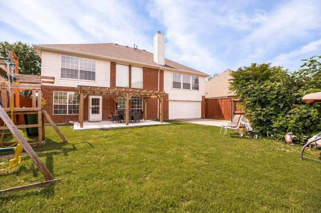 Single Family Residence For Sale in Collin County , 7531 Maribeth Drive, Dallas, Texas 75252, 5 Bedroom, 3 Bathroom, 2 Garage spaces, 3,357 Sqft, built in 1998, mls#21374715, Real Estate Agent in Dallas, Homes For Sale in Collin county, Homes For Sale in Dallas, Realtor in Dallas Texas, Real Estate Brokerage Independent Realty Texas, Luminita Cordes Realtor