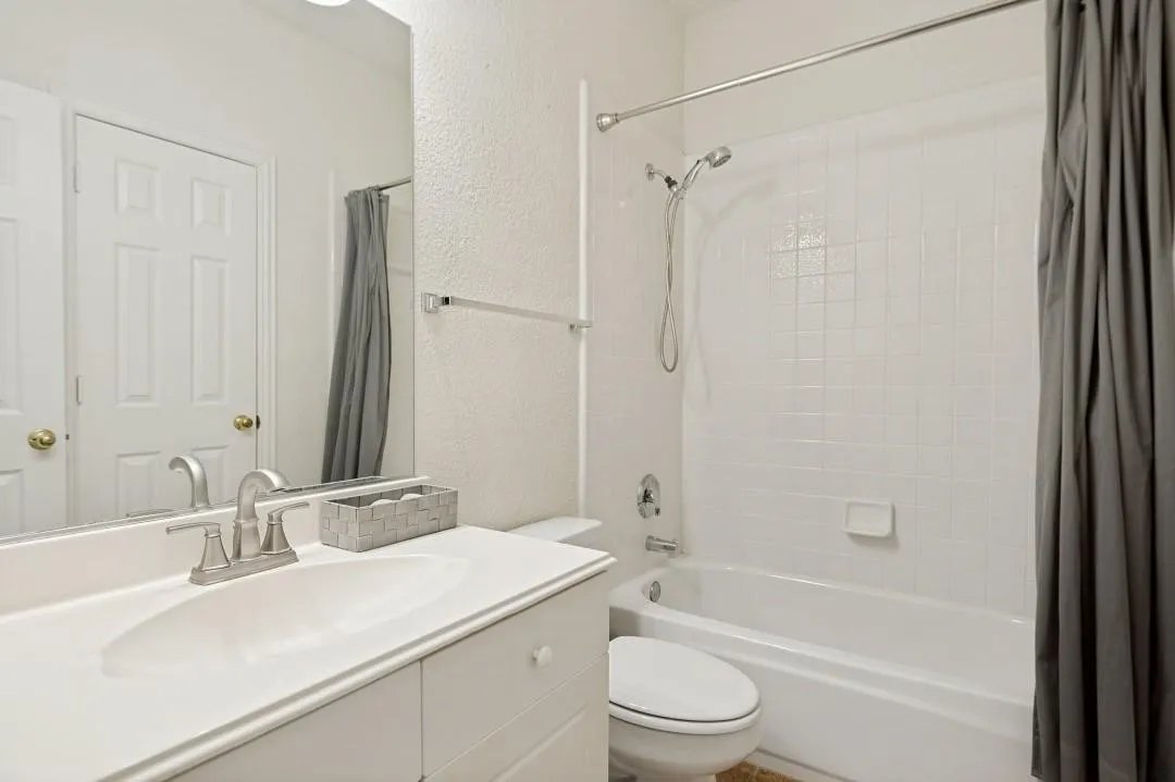 Single Family Residence For Sale in Collin County , 7531 Maribeth Drive, Dallas, Texas 75252, 5 Bedroom, 3 Bathroom, 2 Garage spaces, 3,357 Sqft, built in 1998, mls#21374715, Real Estate Agent in Dallas, Homes For Sale in Collin county, Homes For Sale in Dallas, Realtor in Dallas Texas, Real Estate Brokerage Independent Realty Texas, Luminita Cordes Realtor