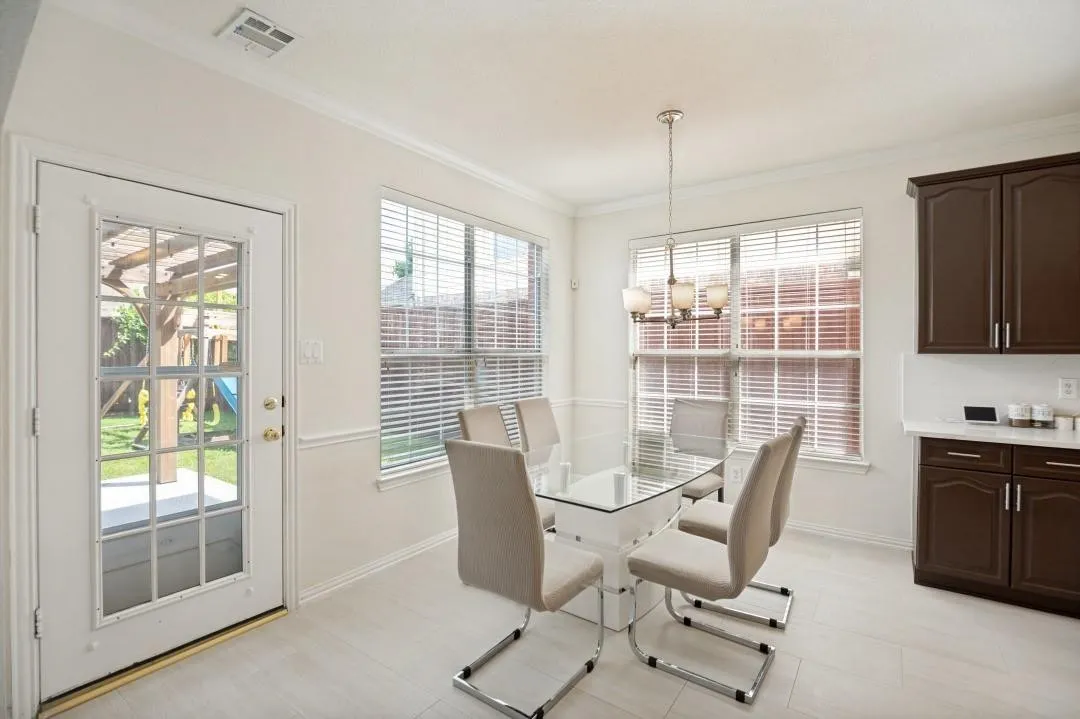 Single Family Residence For Sale in Collin County , 7531 Maribeth Drive, Dallas, Texas 75252, 5 Bedroom, 3 Bathroom, 2 Garage spaces, 3,357 Sqft, built in 1998, mls#21374715, Real Estate Agent in Dallas, Homes For Sale in Collin county, Homes For Sale in Dallas, Realtor in Dallas Texas, Real Estate Brokerage Independent Realty Texas, Luminita Cordes Realtor