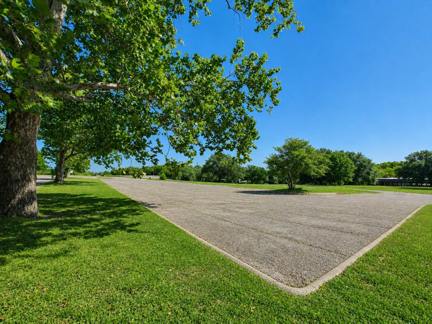 Improved Land For Sale in Grayson County , 105 Memorial Drive, Denison, Texas 75020, 0, 0, Garage spaces, 0 Sqft, built in 1970, mls#21370809, Real Estate Agent in Denison, Homes For Sale in Grayson county, Homes For Sale in Denison, Realtor in Denison Texas, Real Estate Brokerage Independent Realty Texas, Luminita Cordes Realtor