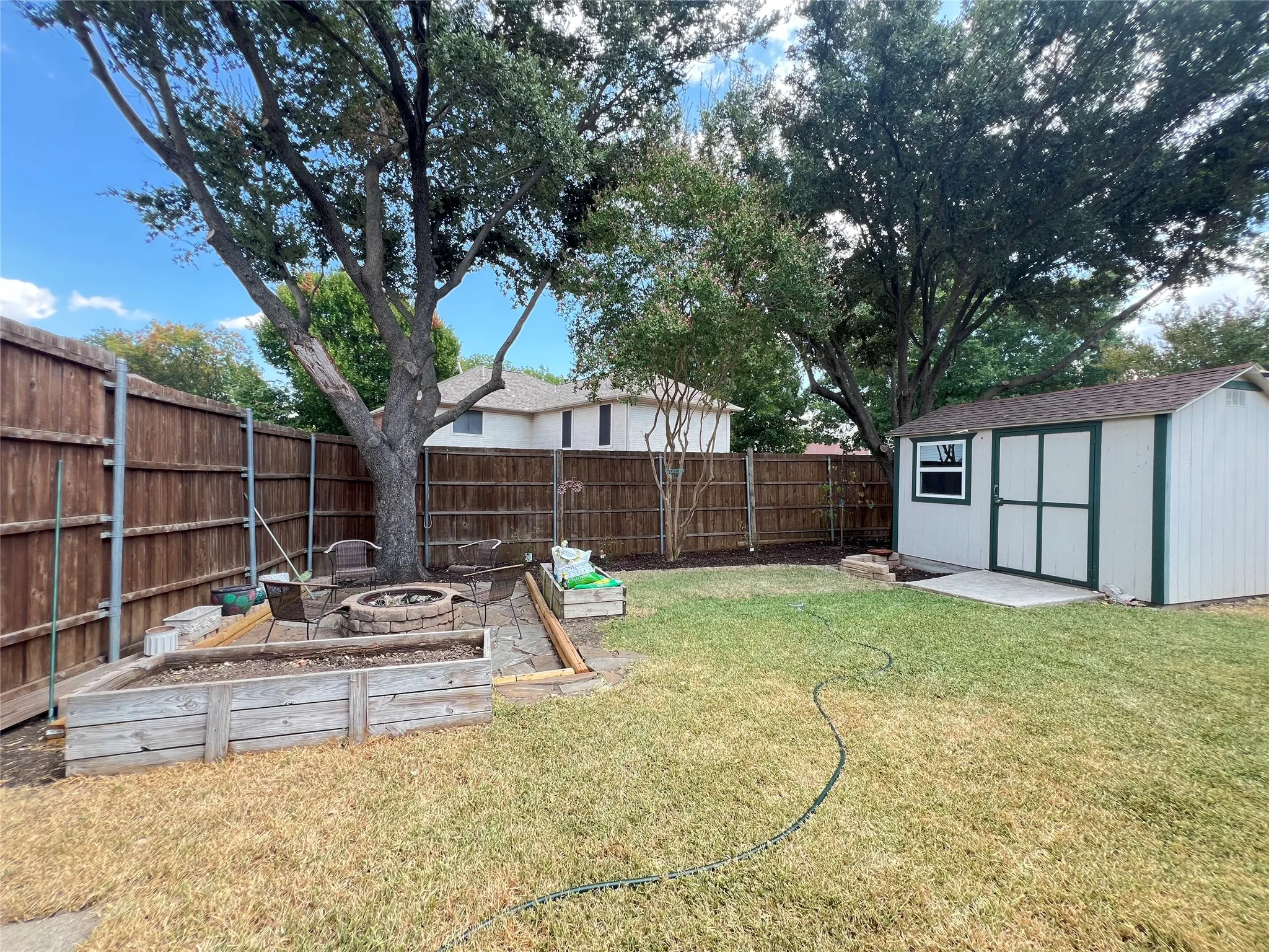 Single Family Residence For Rent in Collin County , 6816 Sweetwater Drive, Plano, Texas 75023, 3 Bedroom, 2 Bathroom, 2 Garage spaces, 1,931 Sqft, built in 1987, mls#21373657, Real Estate Agent in Plano, Homes For Rent in Collin county, Homes For Rent in Plano, Realtor in Plano Texas, Real Estate Brokerage Independent Realty Texas, Luminita Cordes Realtor