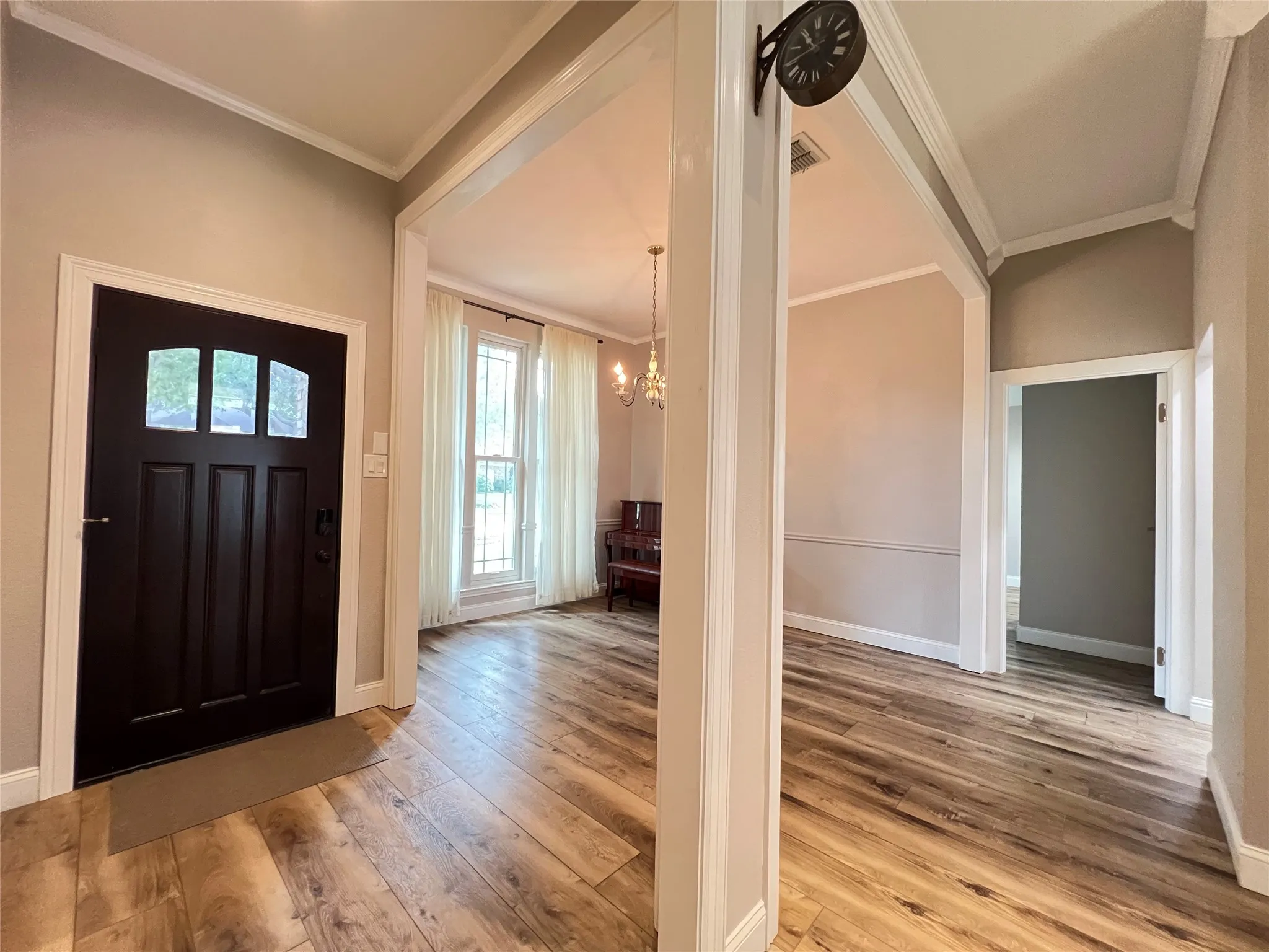 Single Family Residence For Rent in Collin County , 6816 Sweetwater Drive, Plano, Texas 75023, 3 Bedroom, 2 Bathroom, 2 Garage spaces, 1,931 Sqft, built in 1987, mls#21373657, Real Estate Agent in Plano, Homes For Rent in Collin county, Homes For Rent in Plano, Realtor in Plano Texas, Real Estate Brokerage Independent Realty Texas, Luminita Cordes Realtor
