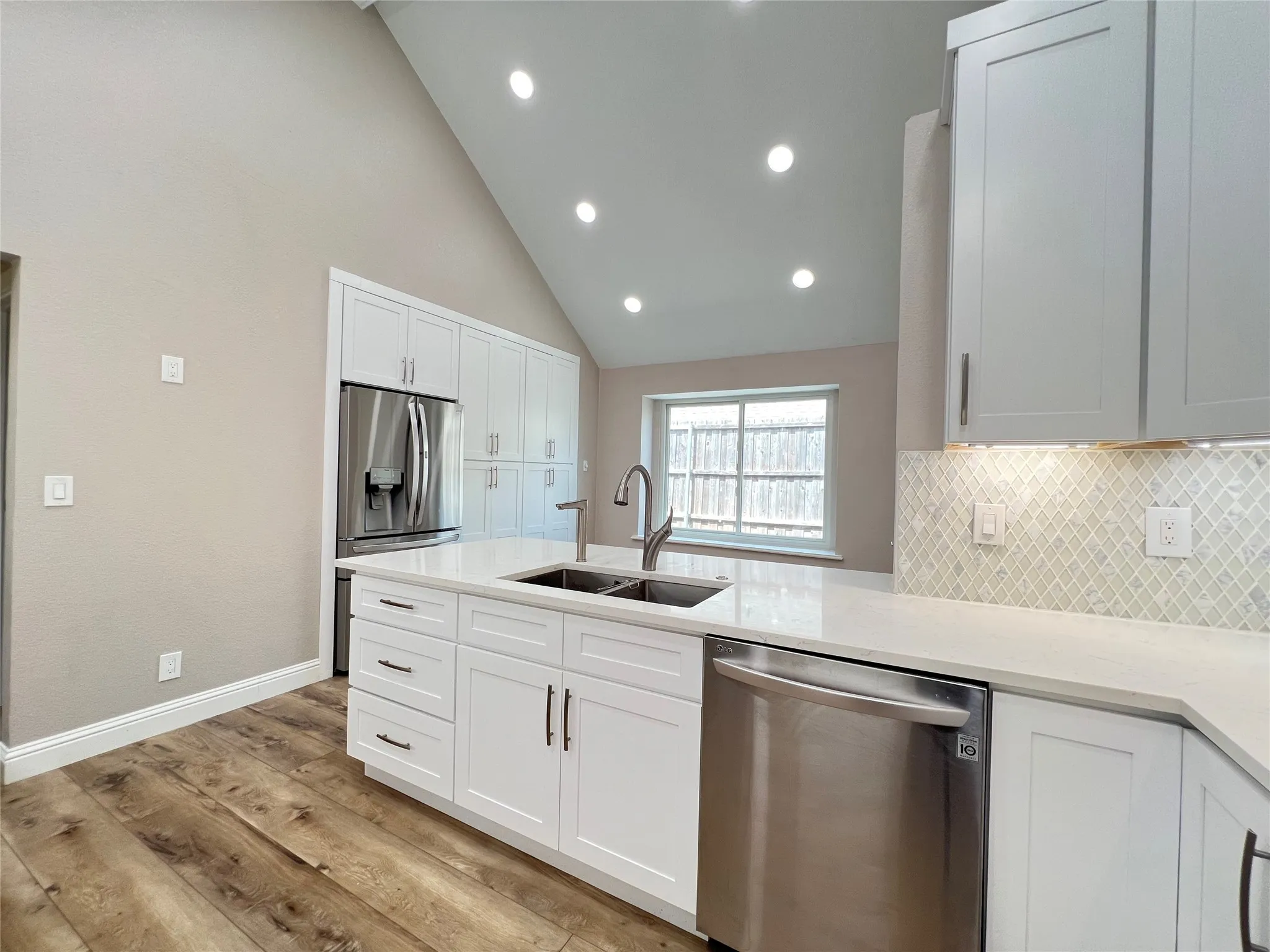 Single Family Residence For Rent in Collin County , 6816 Sweetwater Drive, Plano, Texas 75023, 3 Bedroom, 2 Bathroom, 2 Garage spaces, 1,931 Sqft, built in 1987, mls#21373657, Real Estate Agent in Plano, Homes For Rent in Collin county, Homes For Rent in Plano, Realtor in Plano Texas, Real Estate Brokerage Independent Realty Texas, Luminita Cordes Realtor