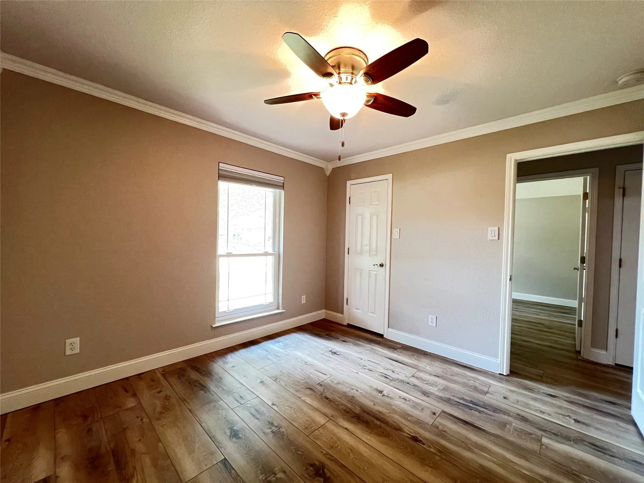 Single Family Residence For Rent in Collin County , 6816 Sweetwater Drive, Plano, Texas 75023, 3 Bedroom, 2 Bathroom, 2 Garage spaces, 1,931 Sqft, built in 1987, mls#21373657, Real Estate Agent in Plano, Homes For Rent in Collin county, Homes For Rent in Plano, Realtor in Plano Texas, Real Estate Brokerage Independent Realty Texas, Luminita Cordes Realtor