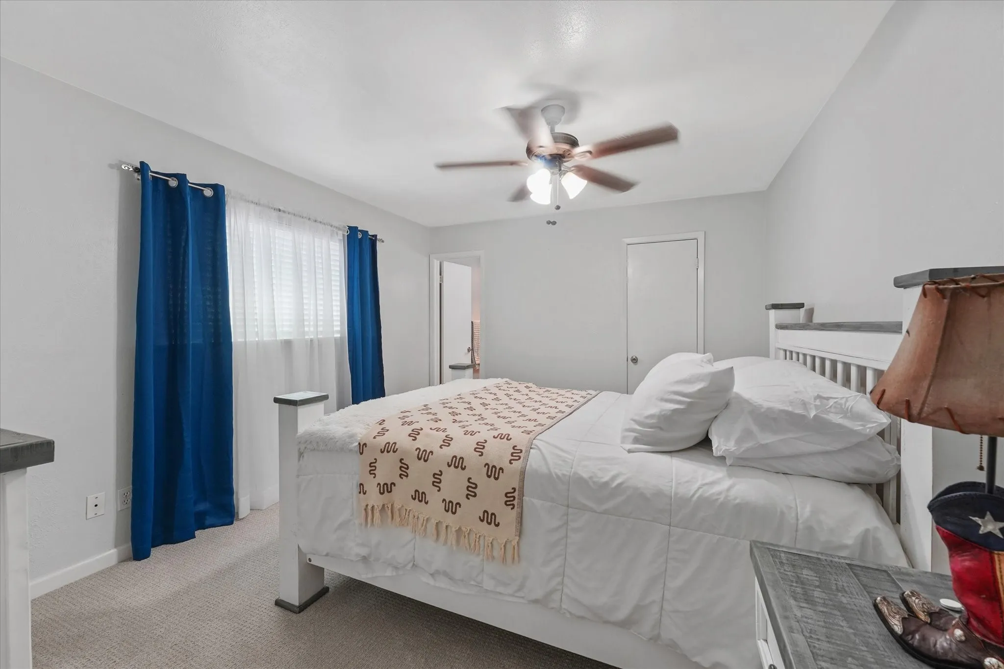 Single Family Residence For Sale in Dallas County , 6317 Briar Knoll Drive, Garland, Texas 75043, 3 Bedroom, 2 Bathroom, 2 Garage spaces, 1,673 Sqft, built in 1974, mls#21364137, Real Estate Agent in Garland, Homes For Sale in Dallas county, Homes For Sale in Garland, Realtor in Garland Texas, Real Estate Brokerage Independent Realty Texas, Luminita Cordes Realtor