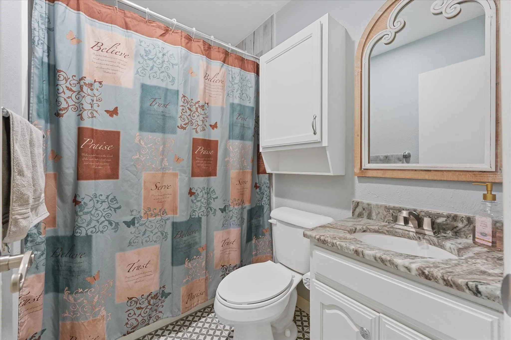Single Family Residence For Sale in Dallas County , 6317 Briar Knoll Drive, Garland, Texas 75043, 3 Bedroom, 2 Bathroom, 2 Garage spaces, 1,673 Sqft, built in 1974, mls#21364137, Real Estate Agent in Garland, Homes For Sale in Dallas county, Homes For Sale in Garland, Realtor in Garland Texas, Real Estate Brokerage Independent Realty Texas, Luminita Cordes Realtor