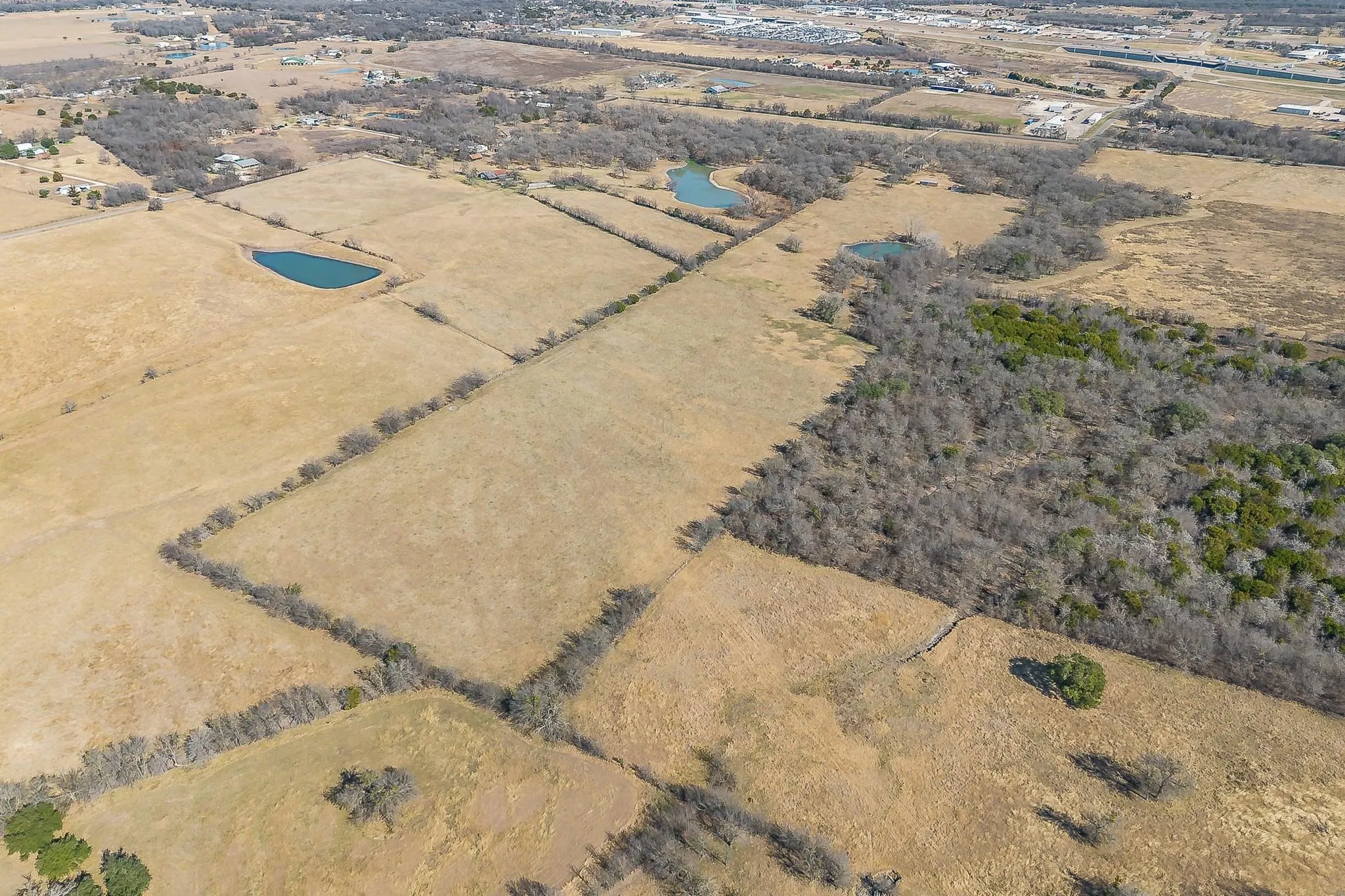 Farm For Sale in Mc Lennan County , 1325 N Katy Road, Elm Mott, Texas 76640, 3 Bedroom, 2 Bathroom, 2 Garage spaces, 1,826 Sqft, built in 1988, mls#21374855, Real Estate Agent in Elm Mott, Homes For Sale in Mc Lennan county, Homes For Sale in Elm Mott, Realtor in Elm Mott Texas, Real Estate Brokerage Independent Realty Texas, Luminita Cordes Realtor