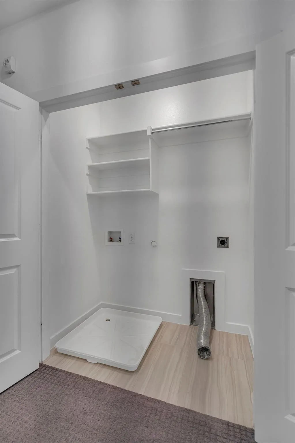 Townhouse For Rent in Collin County , 611 COLLIER Drive, Plano, Texas 75075, 3 Bedroom, 3 Bathroom, 2 Garage spaces, 1,806 Sqft, built in 2021, mls#21374856, Real Estate Agent in Plano, Homes For Rent in Collin county, Homes For Rent in Plano, Realtor in Plano Texas, Real Estate Brokerage Independent Realty Texas, Luminita Cordes Realtor